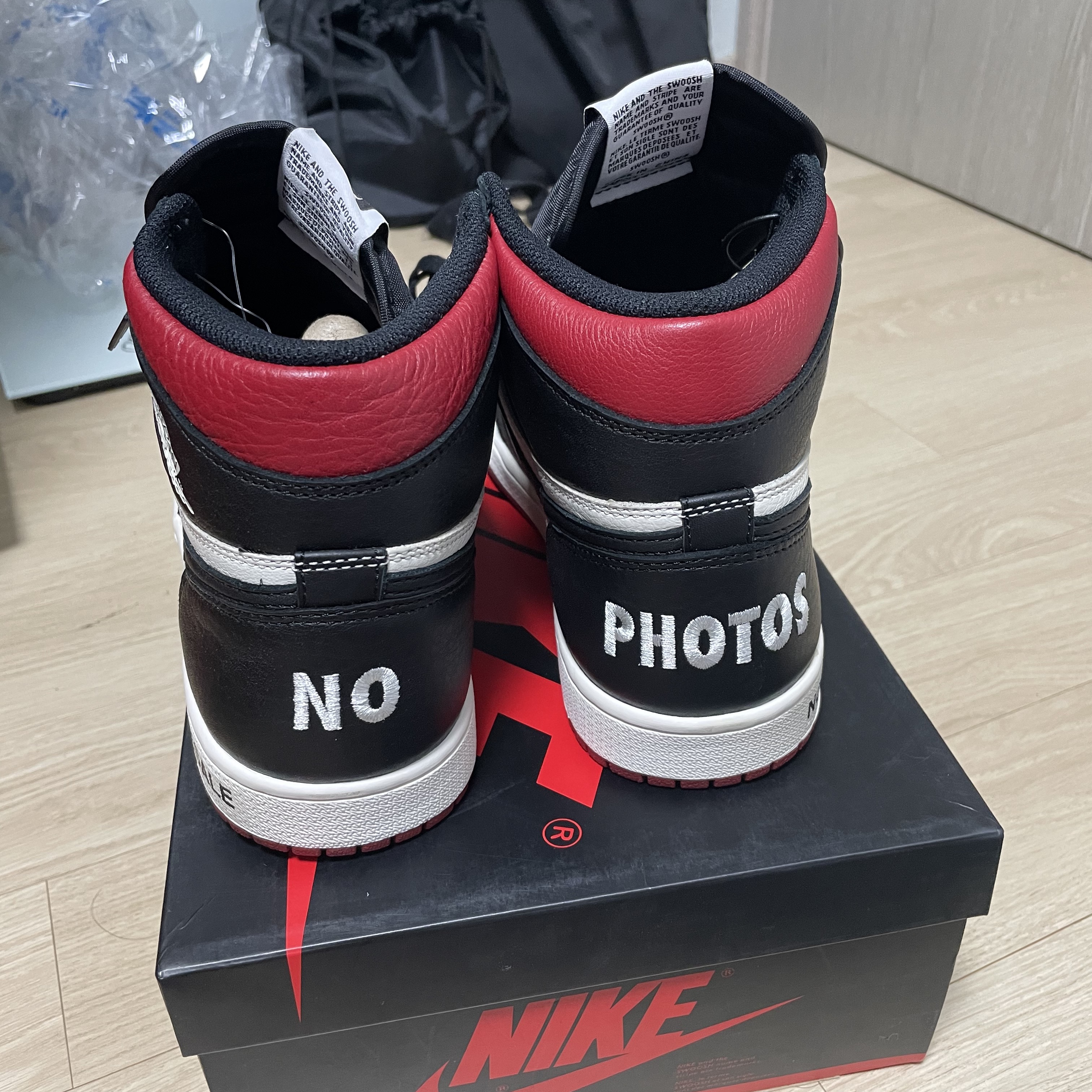 Jordan 1 Retro High Not for Resale Varsity Red 착용 스타일 - 4