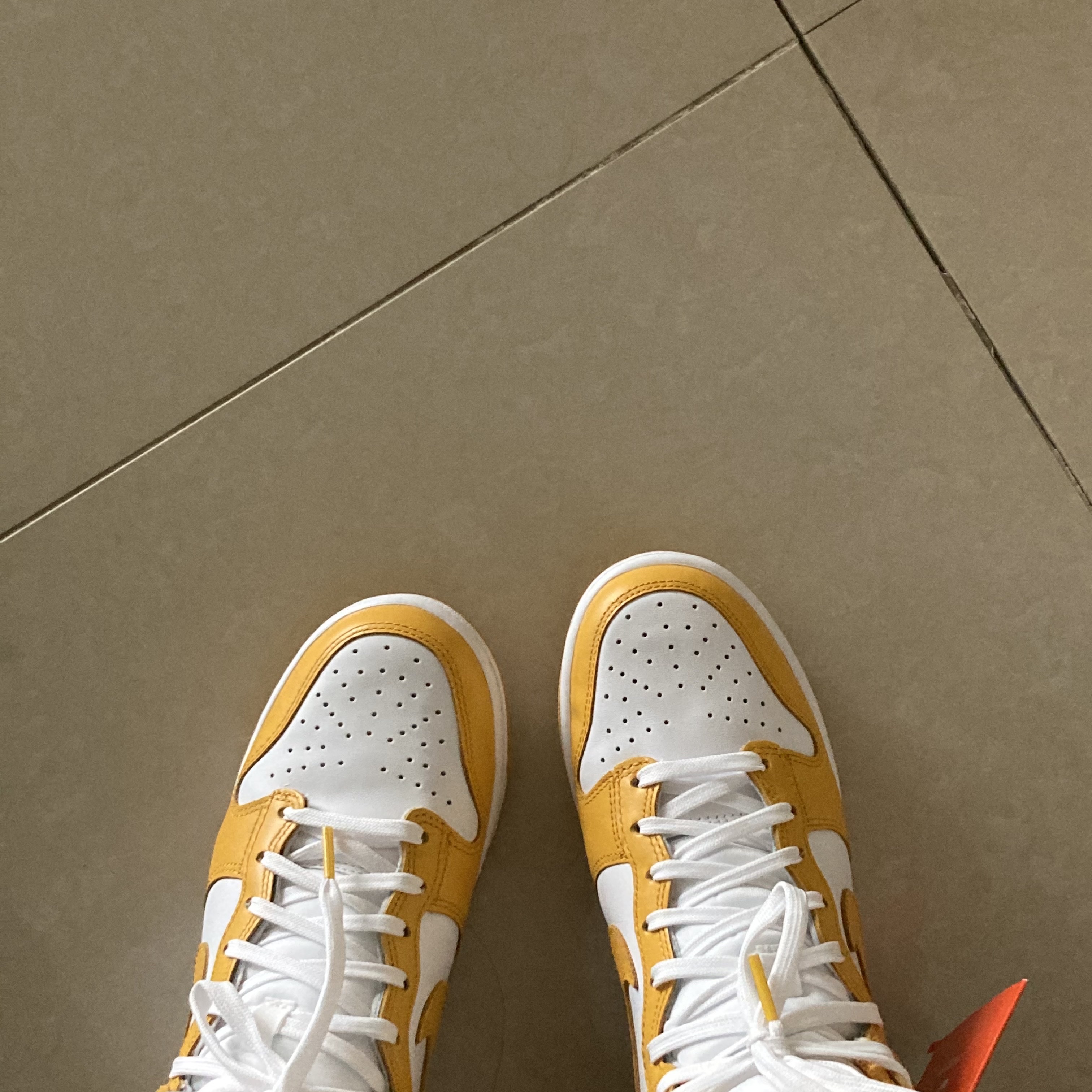 (W) Nike Dunk High Dark Sulfur 착용 스타일