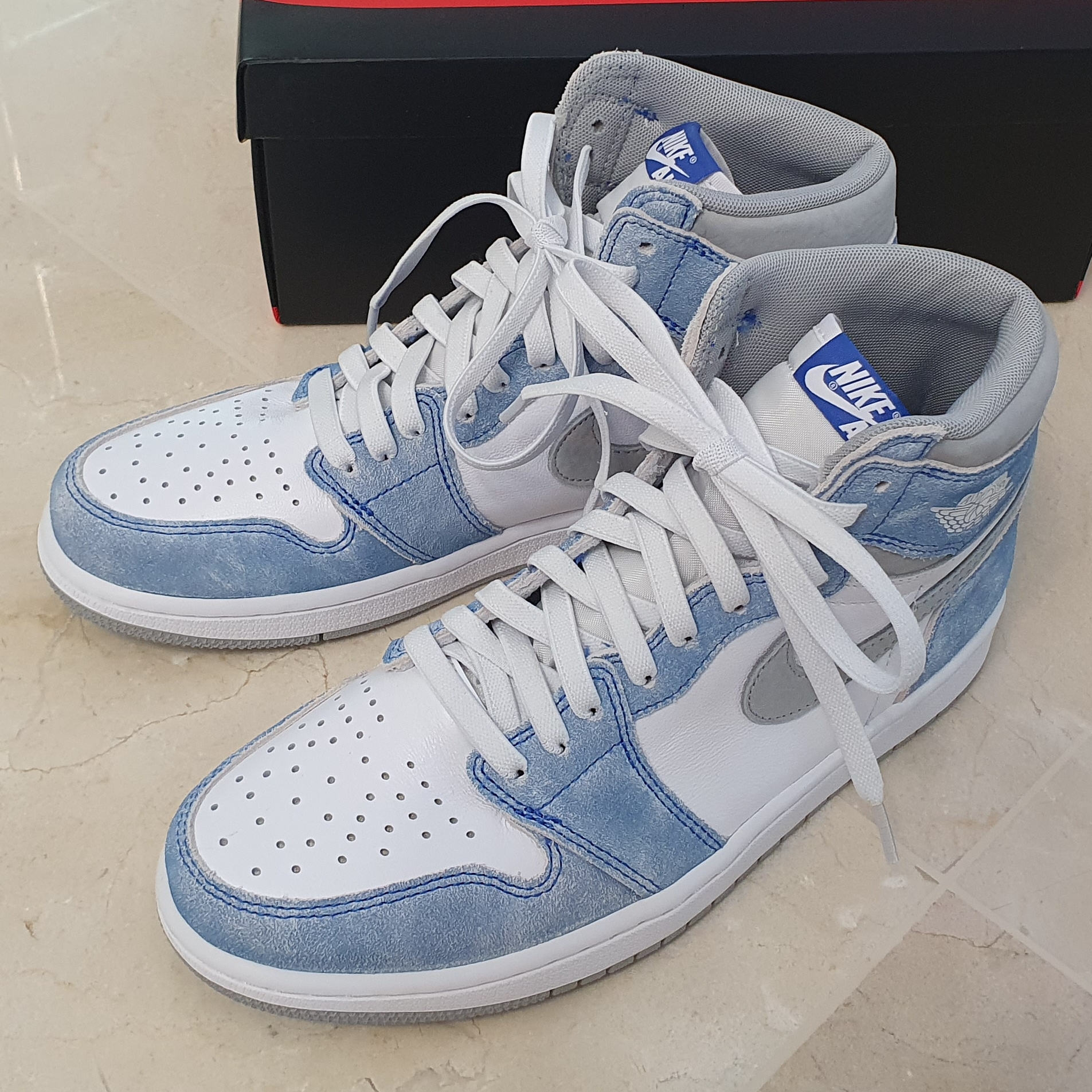 Jordan 1 Retro High OG Hyper Royal, (GS) Jordan 1 Retro High OG Hyper Royal 착용 스타일 - 1