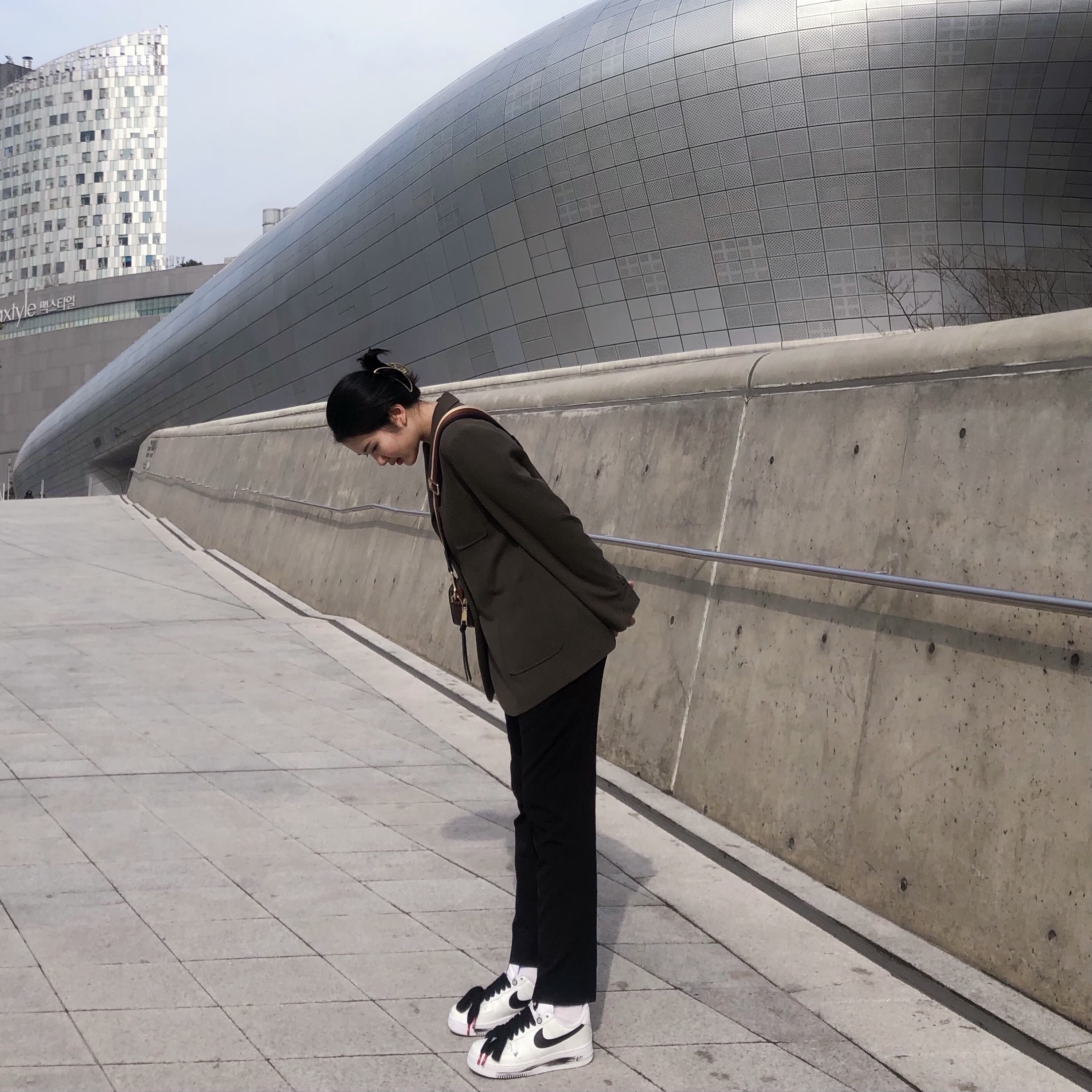 Nike x Peaceminusone Air Force 1 Low Para-Noise 2.0 착용 스타일