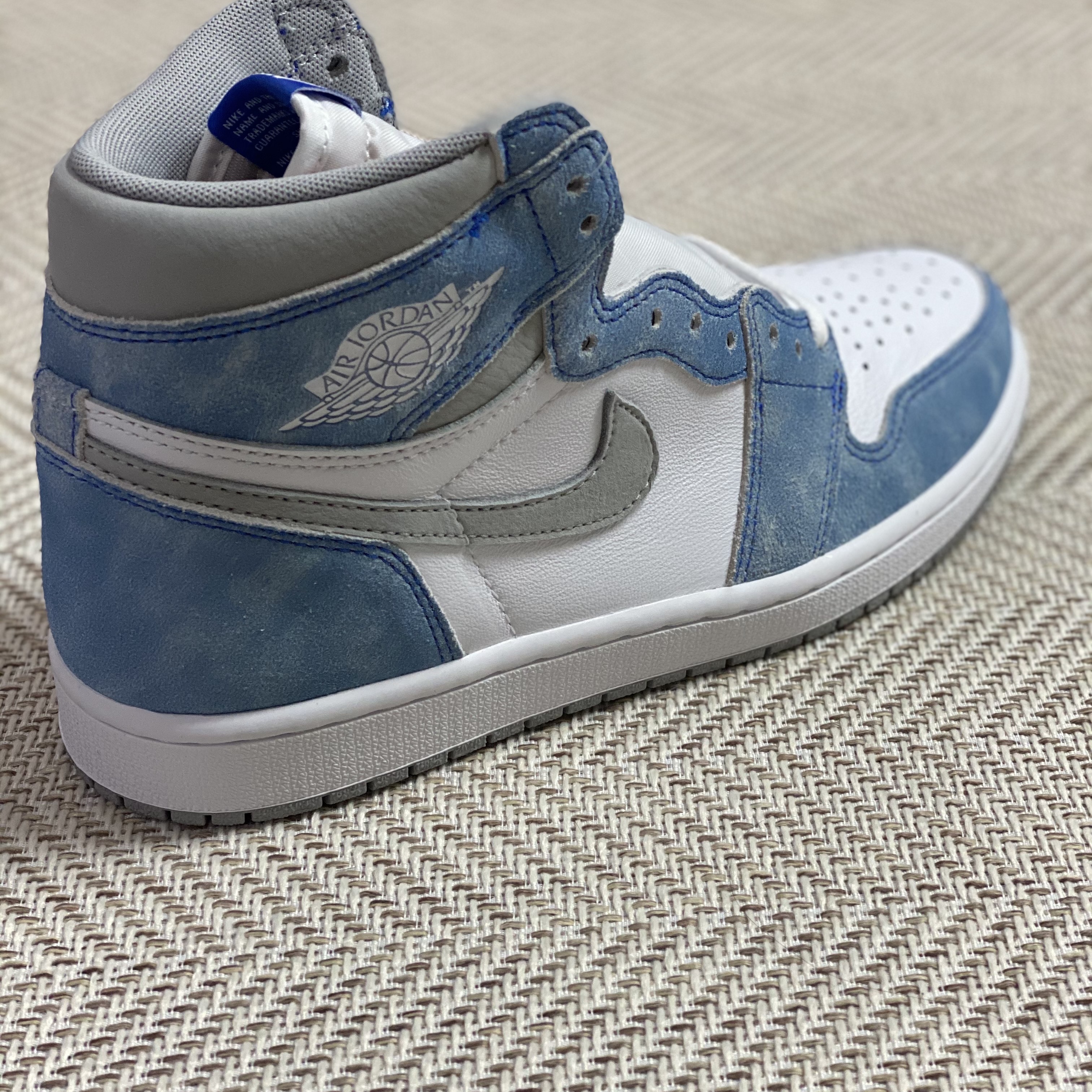 Jordan 1 Retro High OG Hyper Royal, Jordan 1 Retro High OG University Blue 착용 스타일 - 4