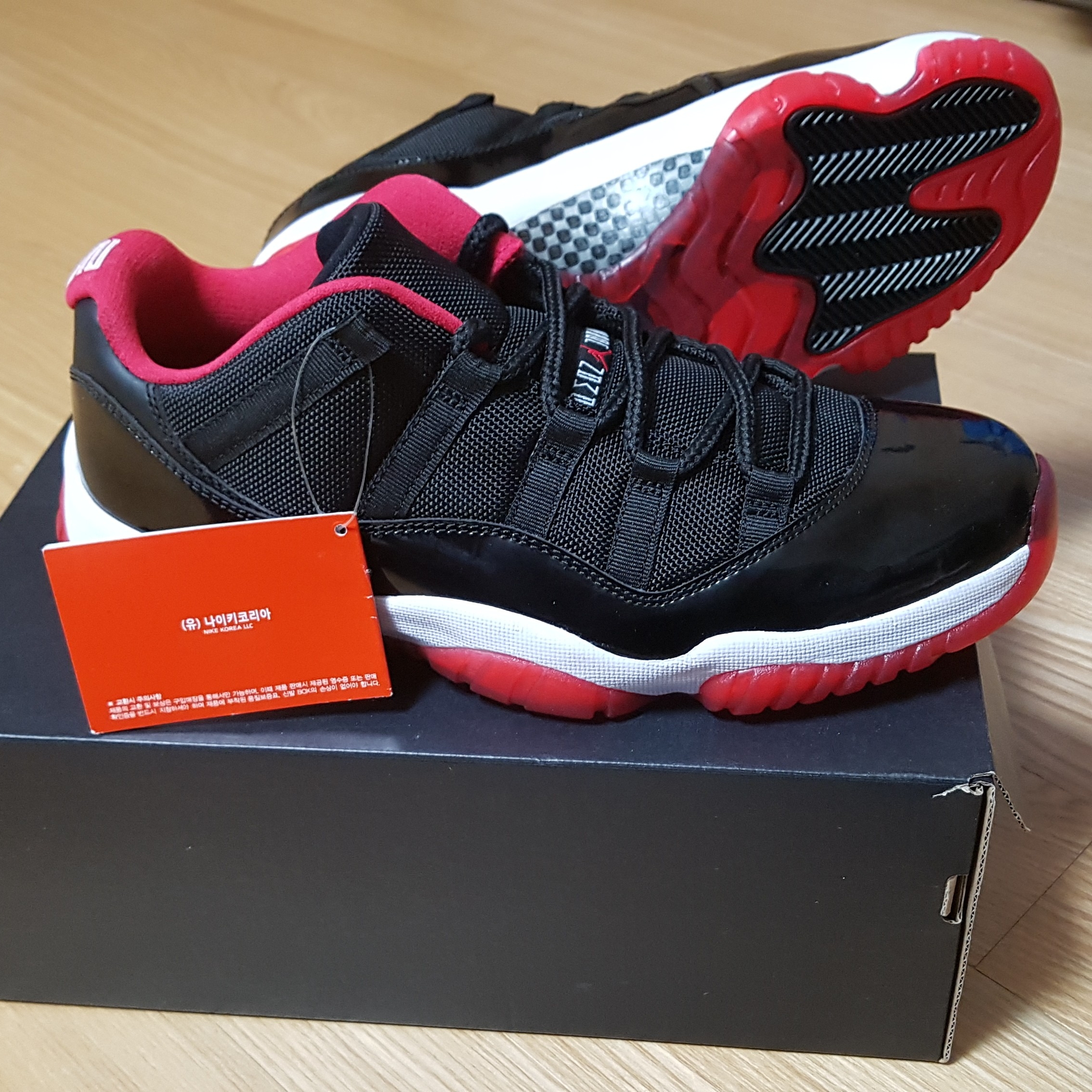 Jordan 11 Retro Low Bred 착용 스타일 - 1