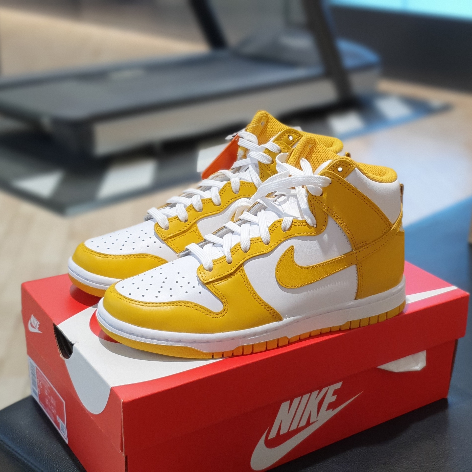 (W) Nike Dunk High Dark Sulfur 착용 스타일