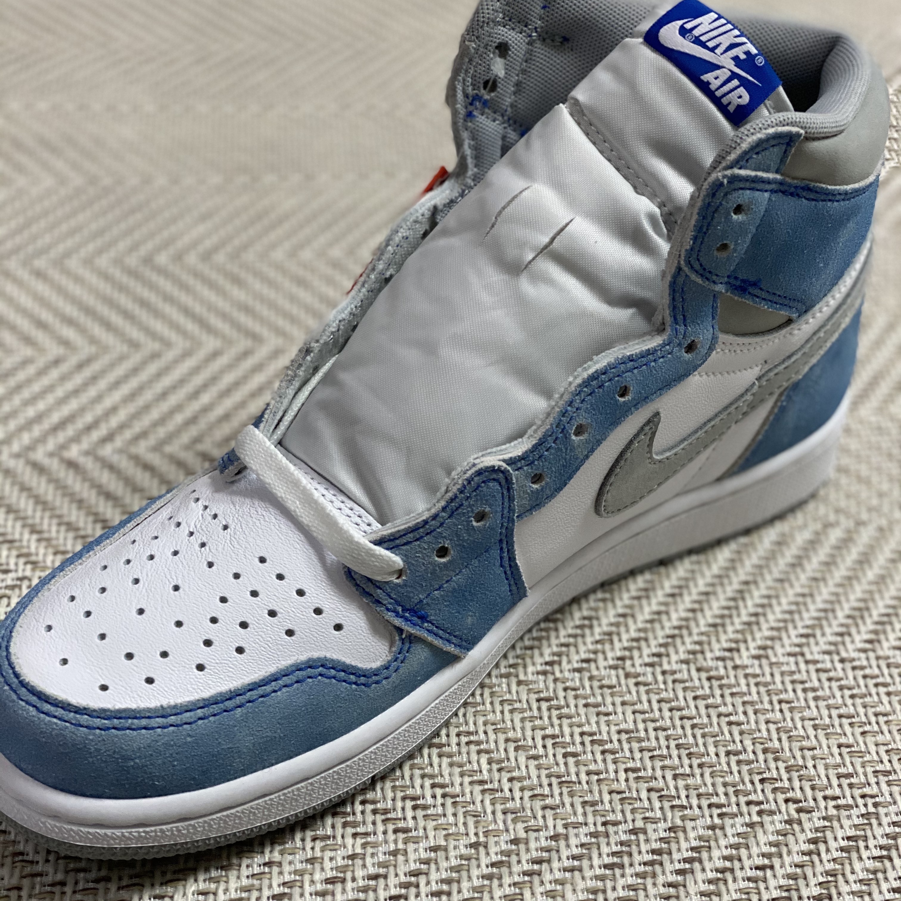 Jordan 1 Retro High OG Hyper Royal, Jordan 1 Retro High OG University Blue 착용 스타일 - 2