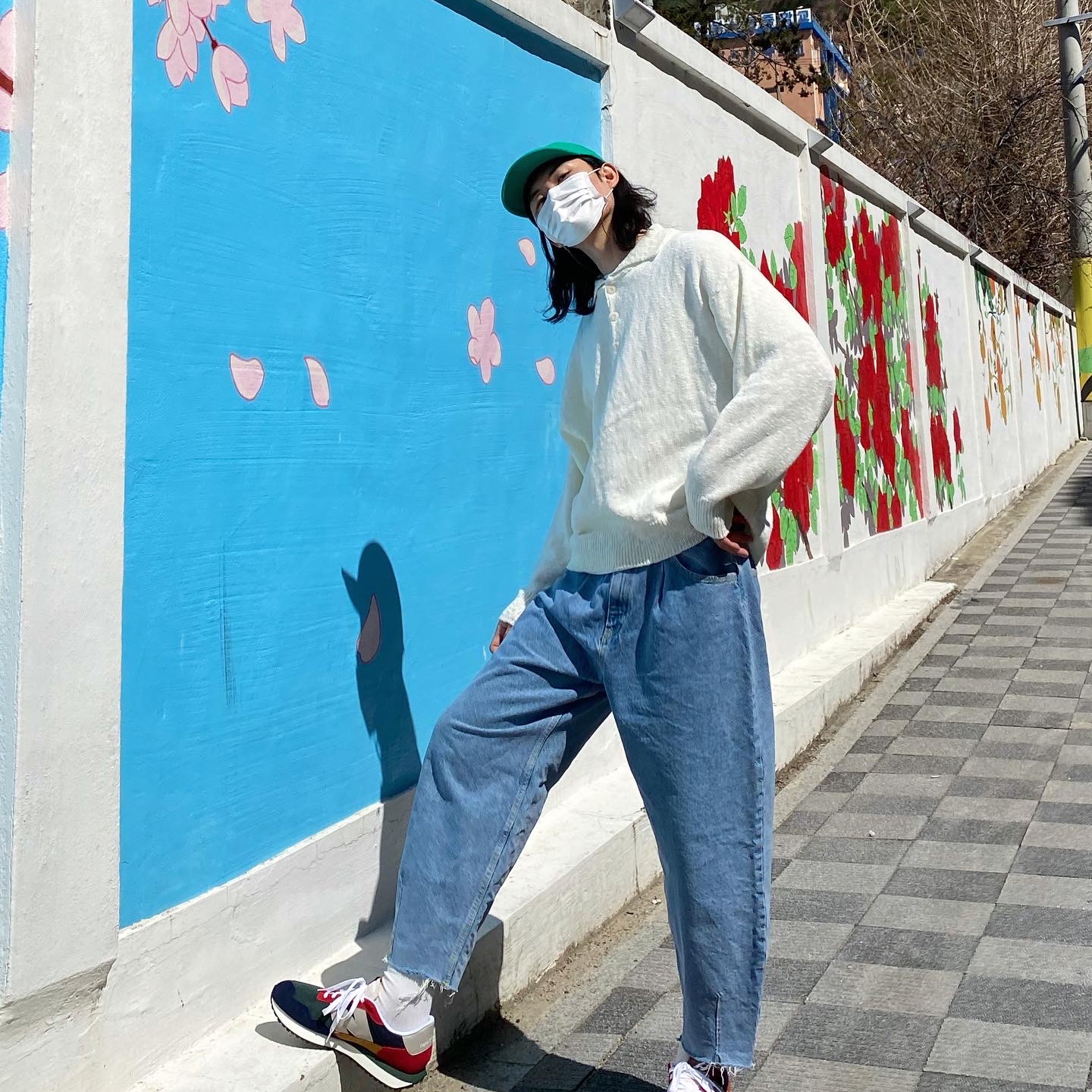 New Balance 237 Team Red 착용 스타일 - 2