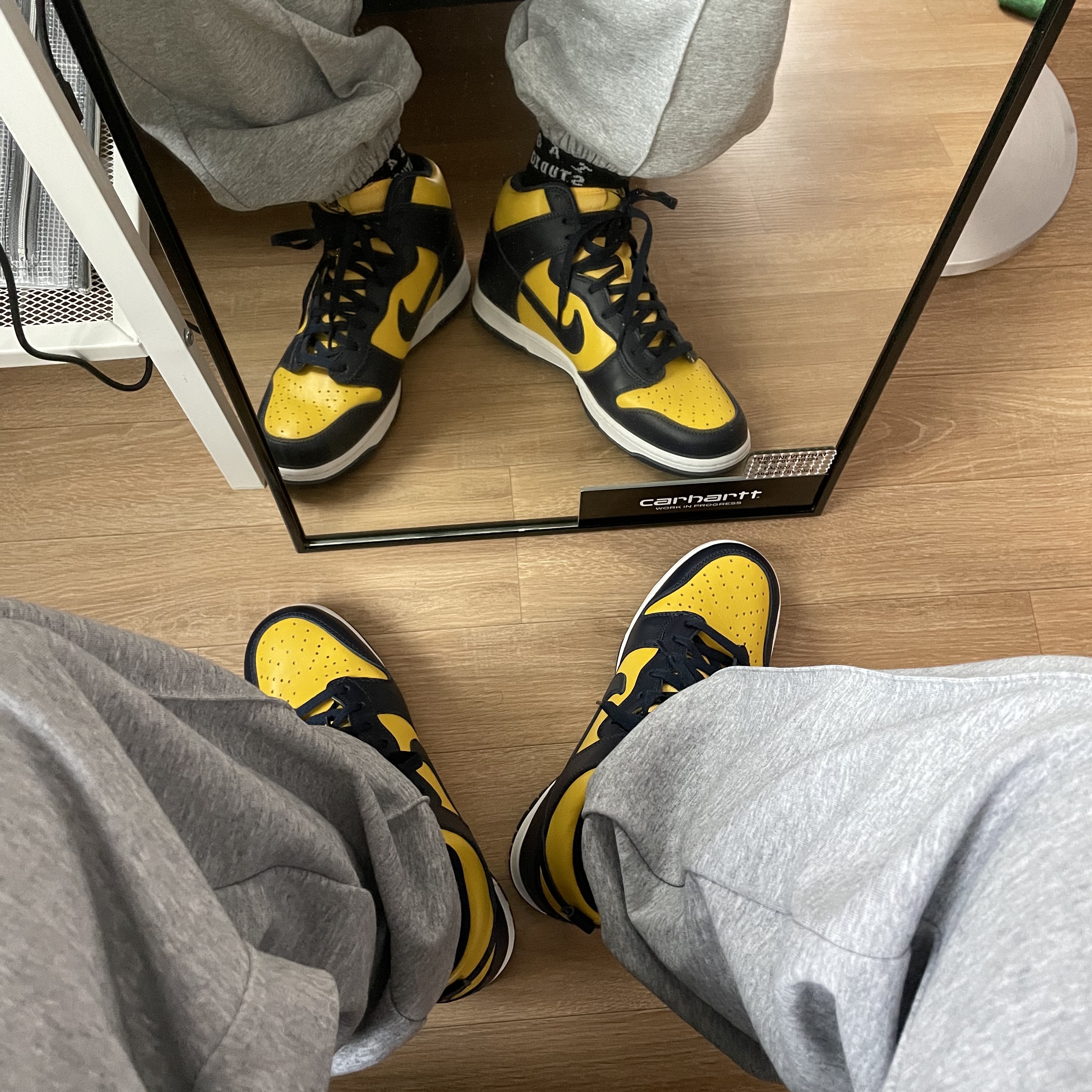 Nike Dunk High SP Maize & Blue 착용 스타일