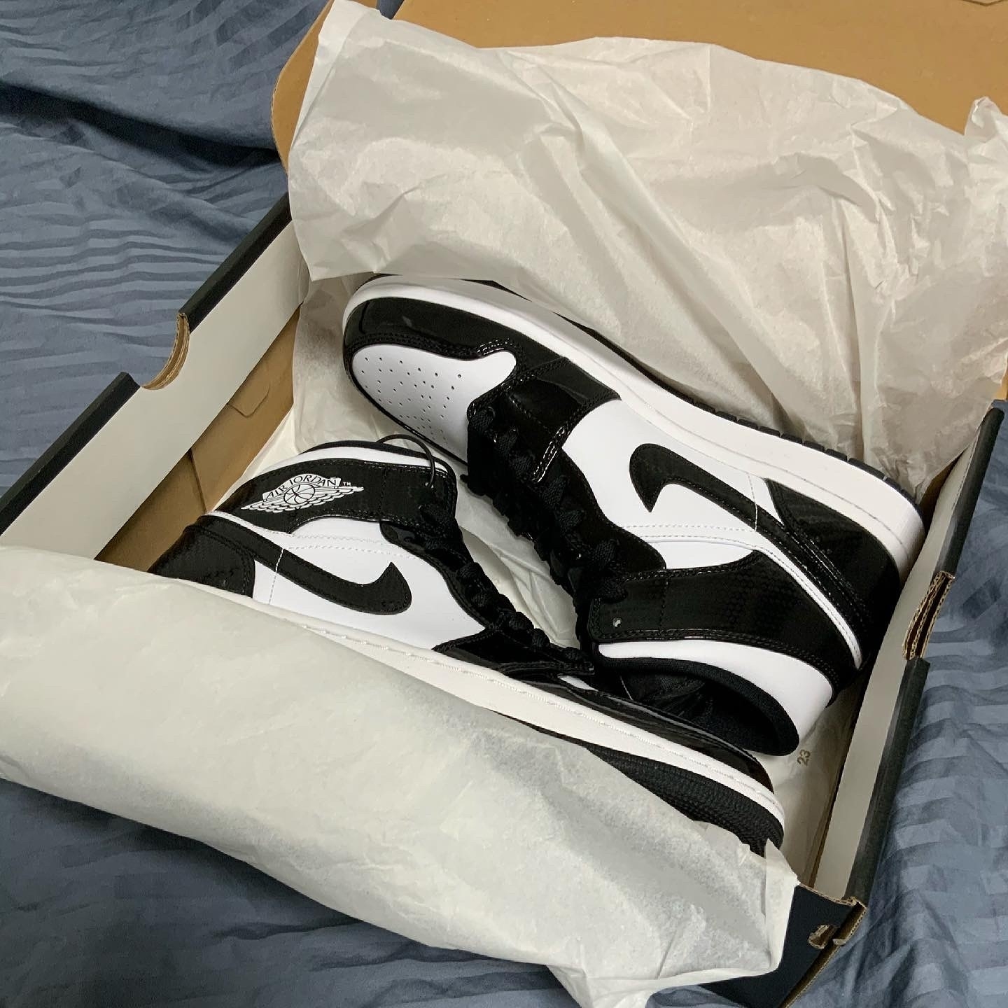 Jordan 1 Mid SE ASW Black 착용 스타일 - 2