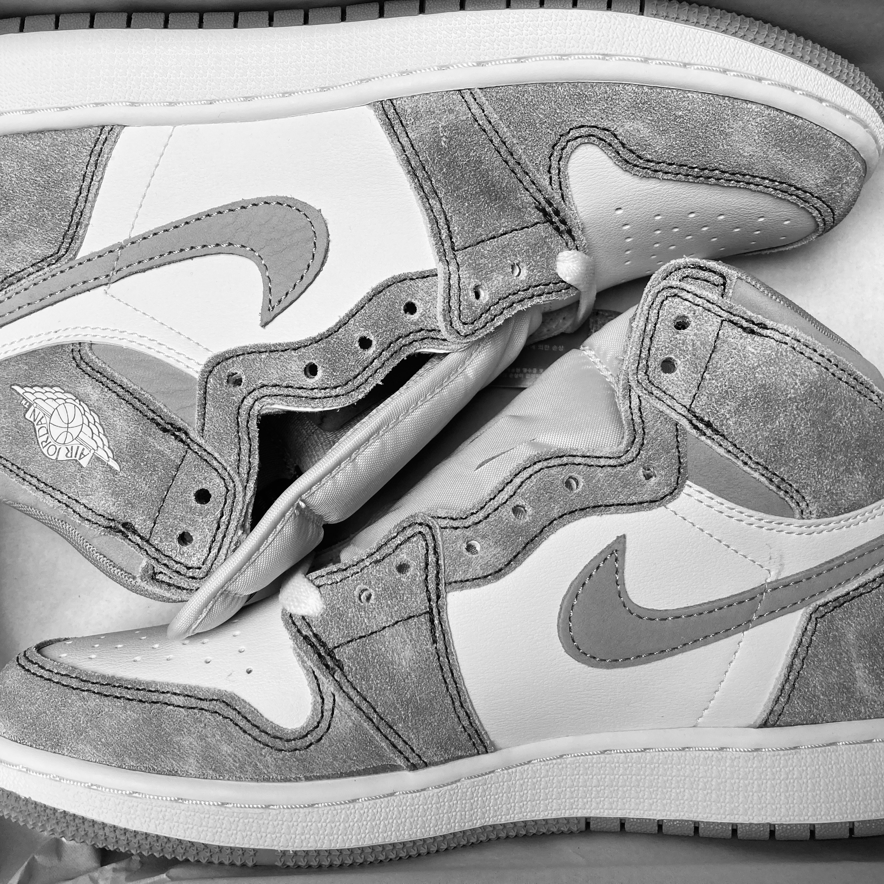 (GS) Jordan 1 Retro High OG Hyper Royal 착용 스타일 - 1