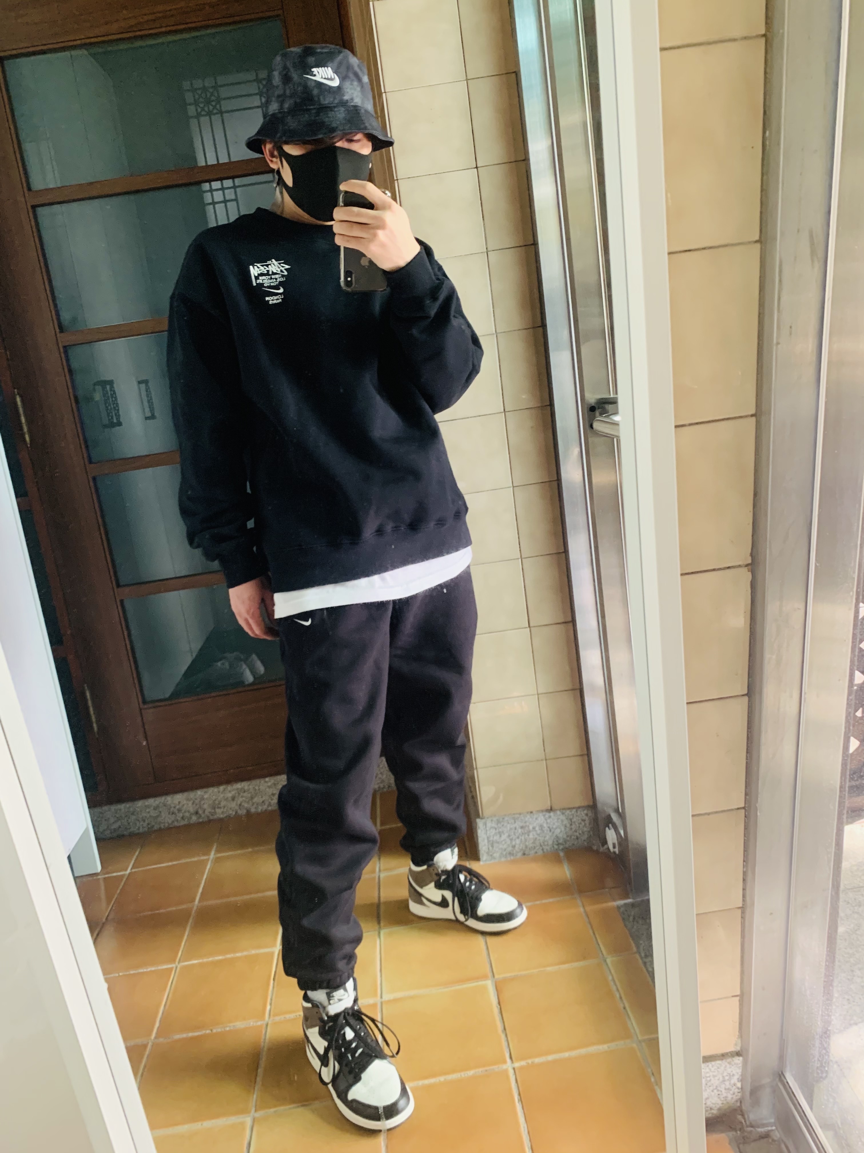 (GS) Jordan 1 Retro High OG Black Mocha, Jordan 1 Retro High OG Black Mocha 착용 스타일