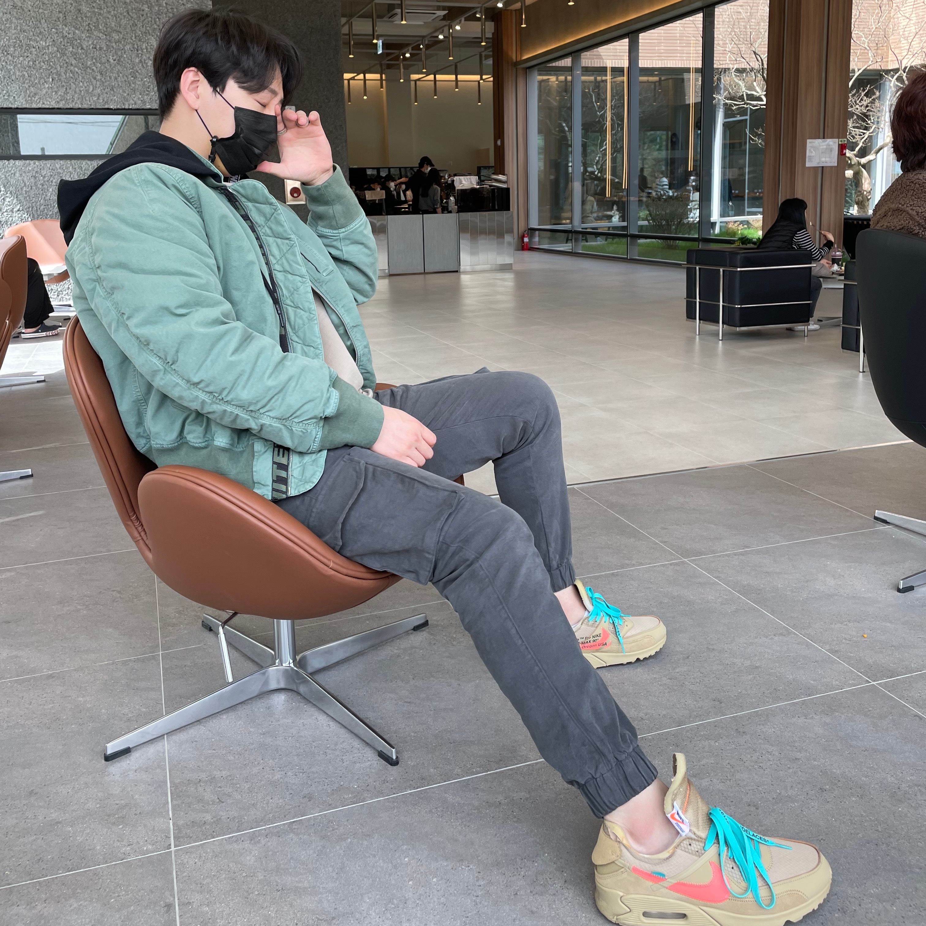 Nike x Off-White Air Max 90 V2 Desert Ore, Essentials 3D Silicon Applique Boxy T-Shirt String Tan - 20SS 착용 스타일