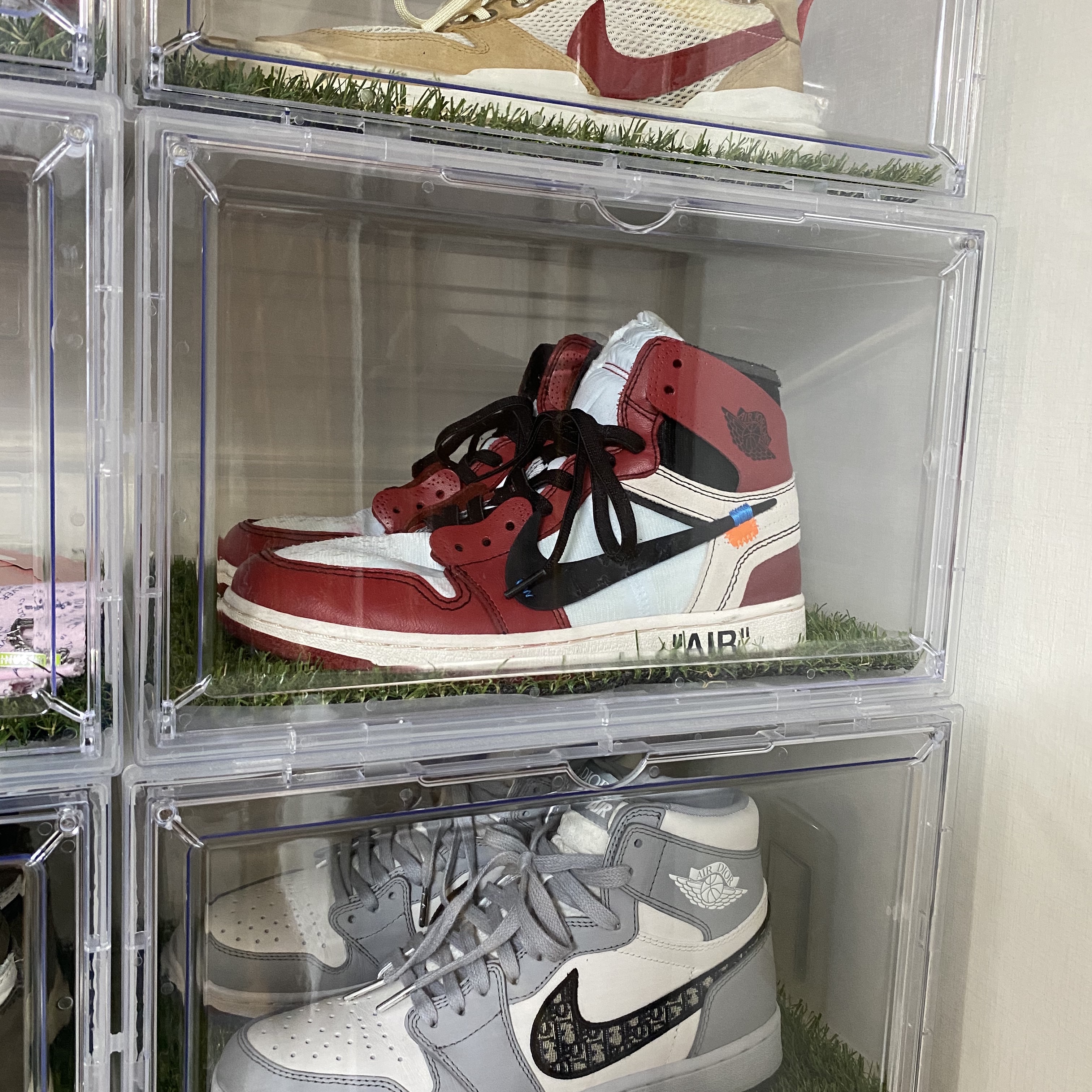 Jordan 1 x Off-White Retro High Chicago The Ten, Jordan 1 x Dior High OG 착용 스타일