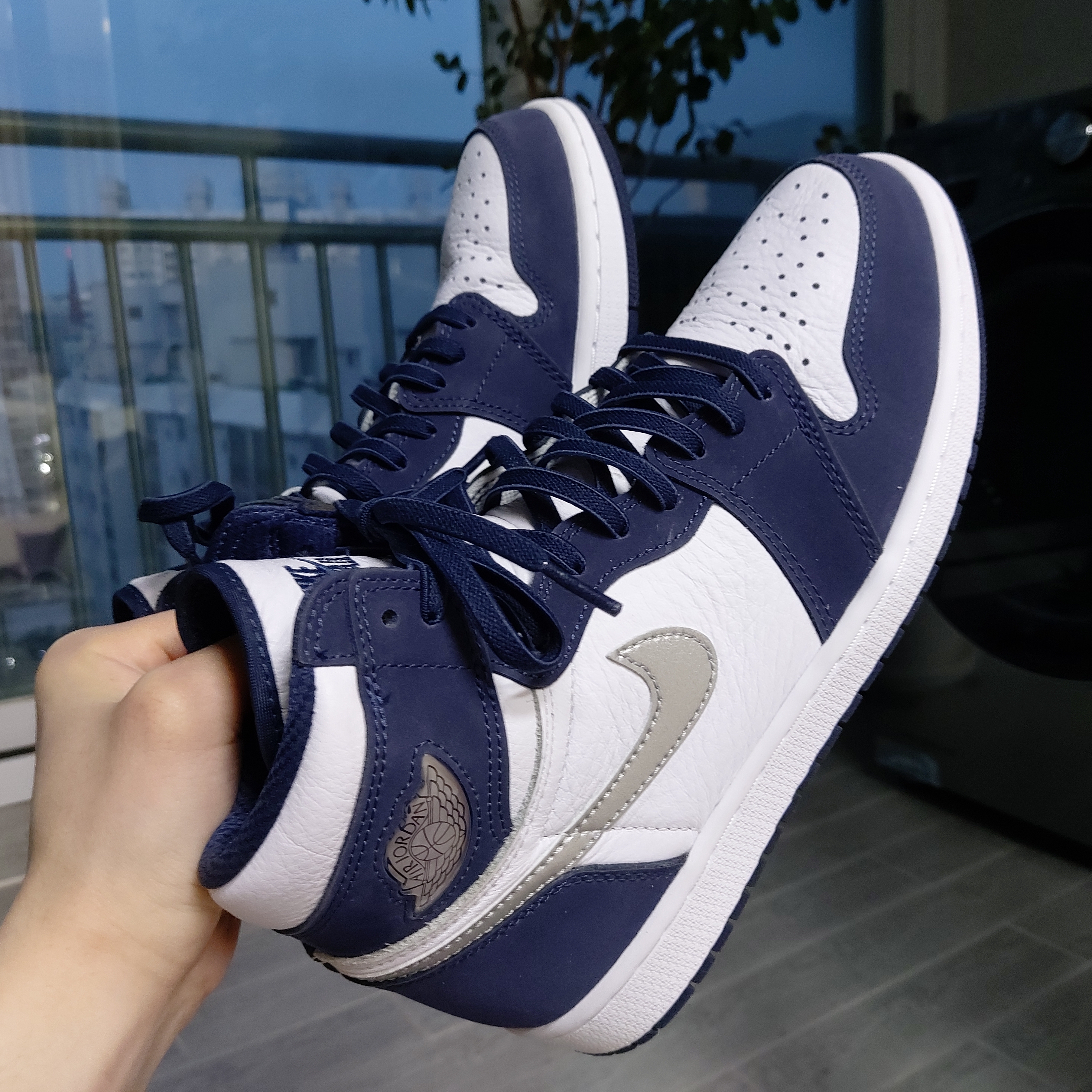 Jordan 1 Retro High OG CO.JP Midnight Navy 착용 스타일 - 2