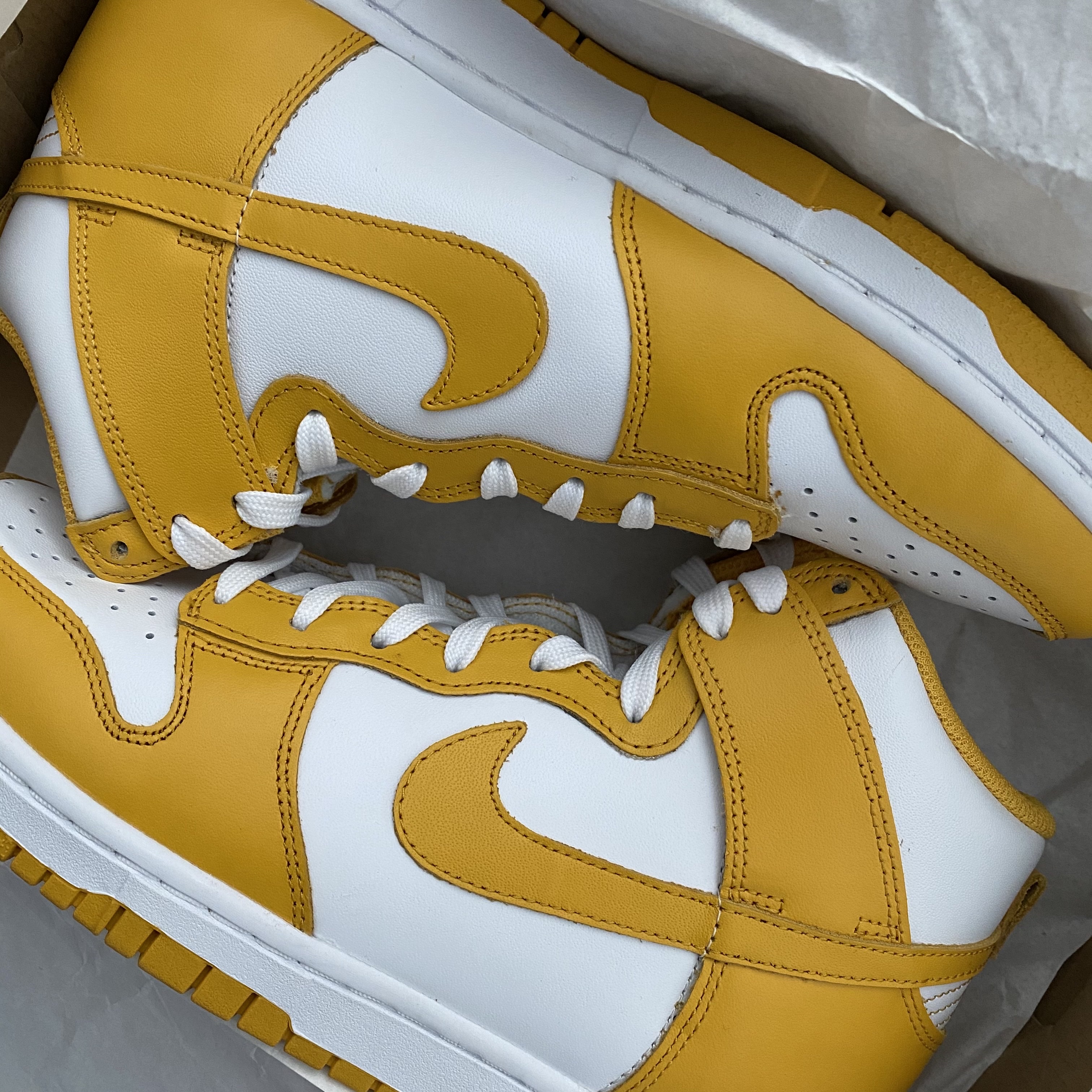(W) Nike Dunk High Dark Sulfur 착용 스타일