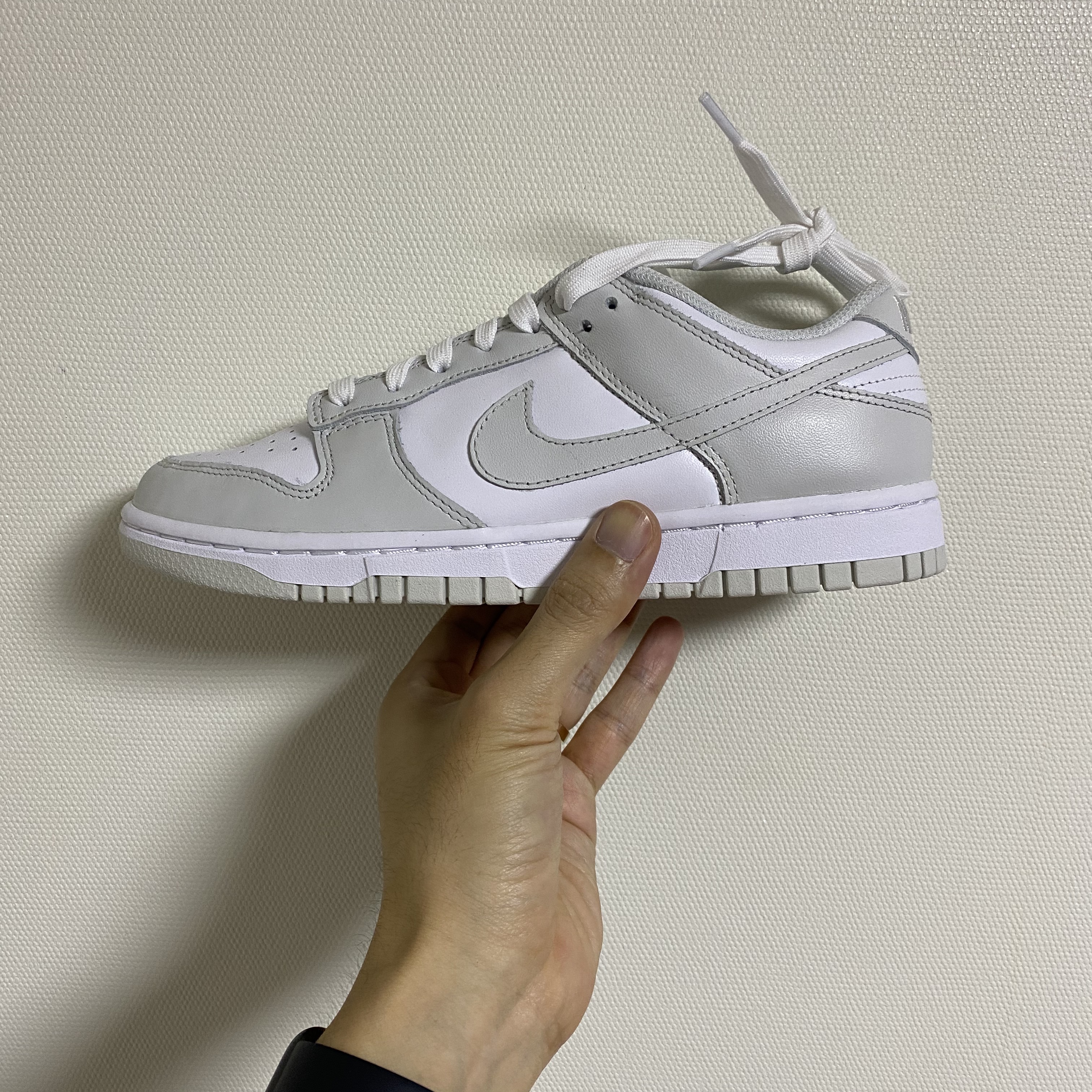 (W) Nike Dunk Low Photon Dust 착용 스타일