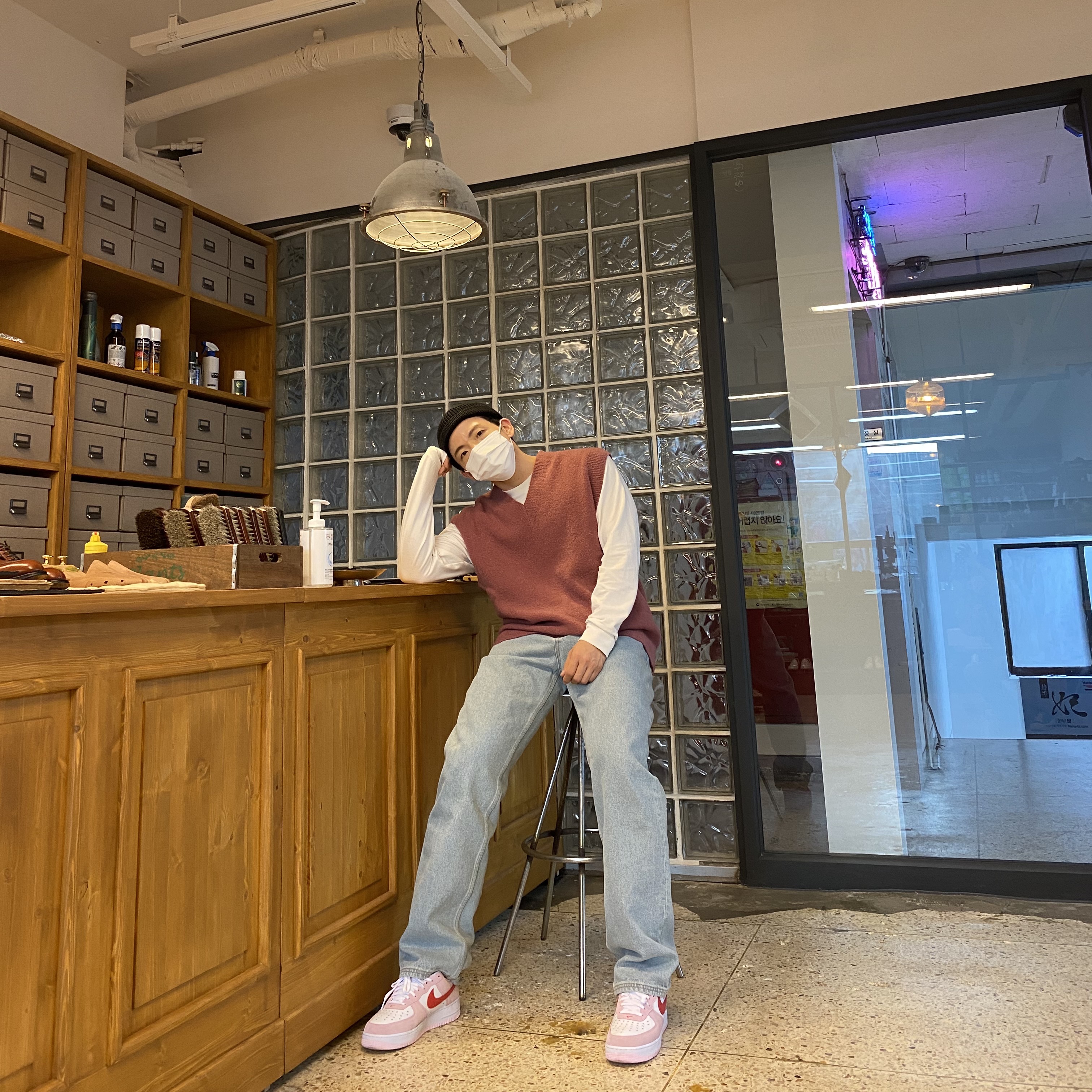 Nike Air Force 1 '07 QS Valentine's Day 착용 스타일