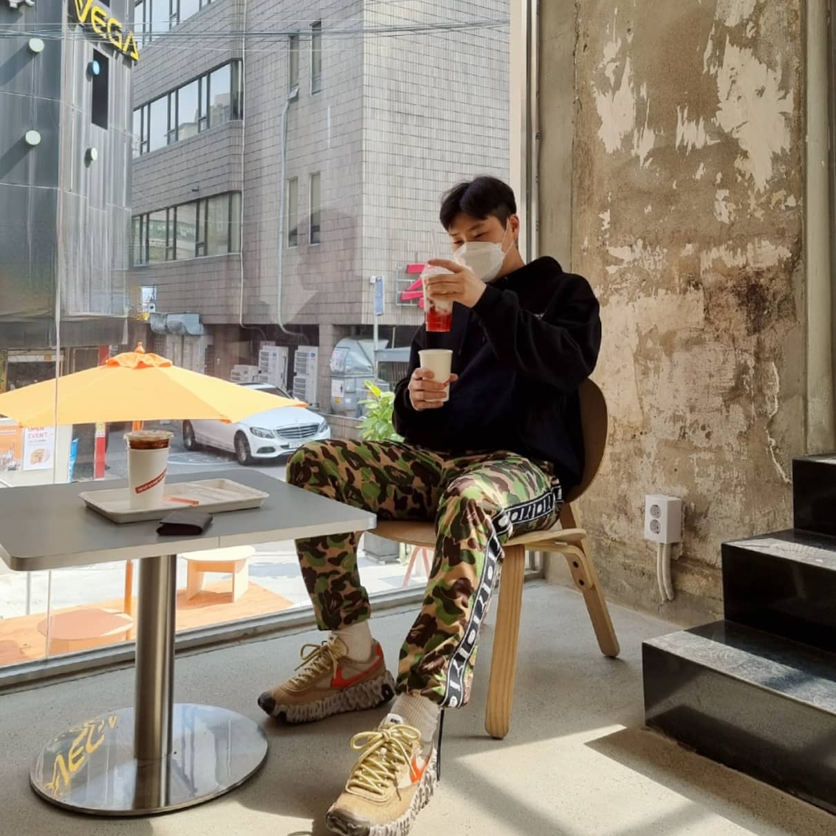 Nike Overbreak SP Fossil 착용 스타일 - 2