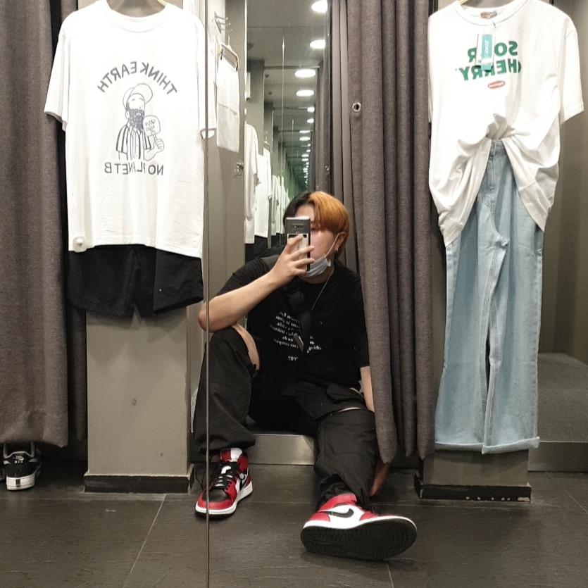 Jordan 1 Mid Chicago Black Toe 착용 스타일