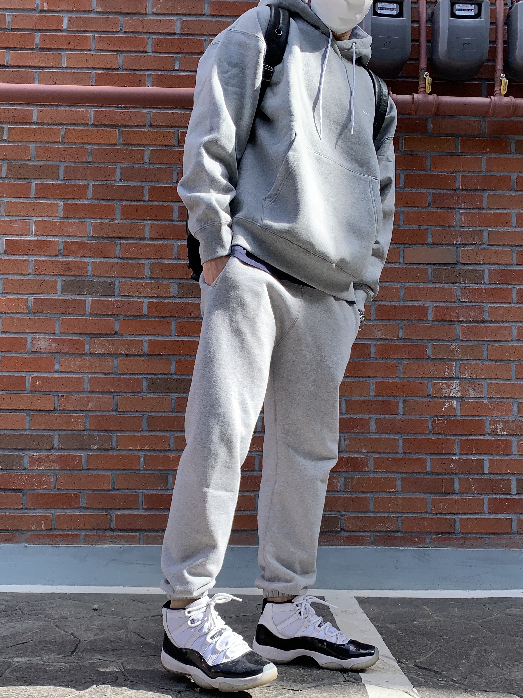 Nike NRG Solo Swoosh Fleece Hoodie Dark Grey Heather - Asia, Jordan 11 Retro Concord 2018 착용 스타일 - 2