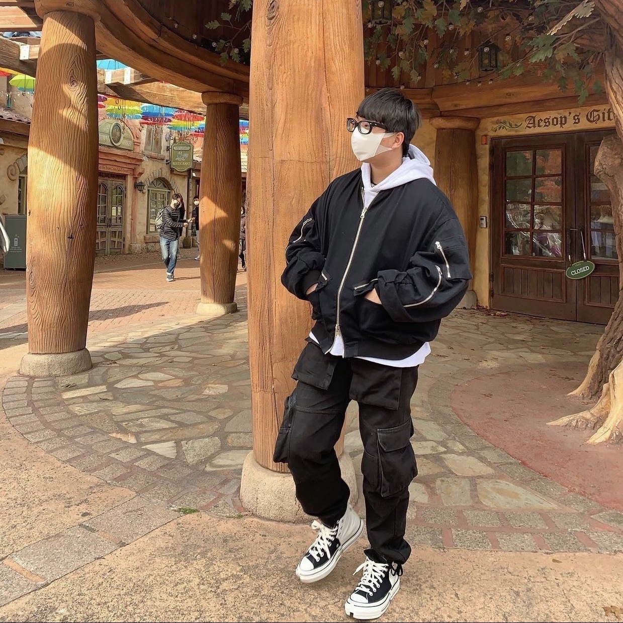 Converse x Feng Chen Wang Chuck 70 2-in-1 Natural Ivory Black 착용 스타일