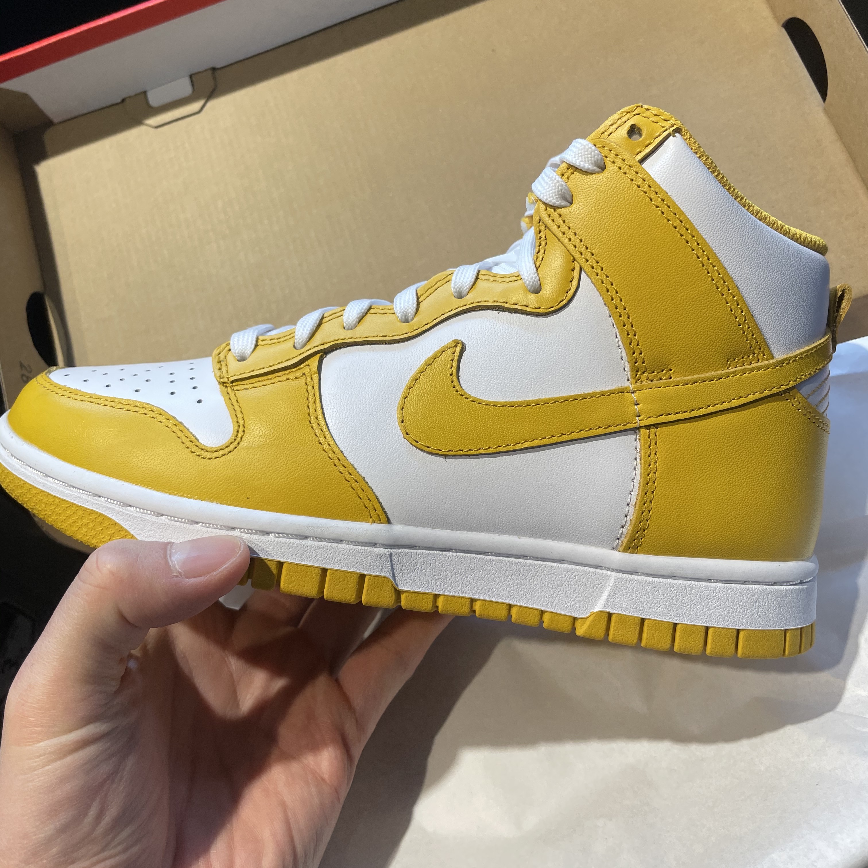 (W) Nike Dunk High Dark Sulfur 착용 스타일