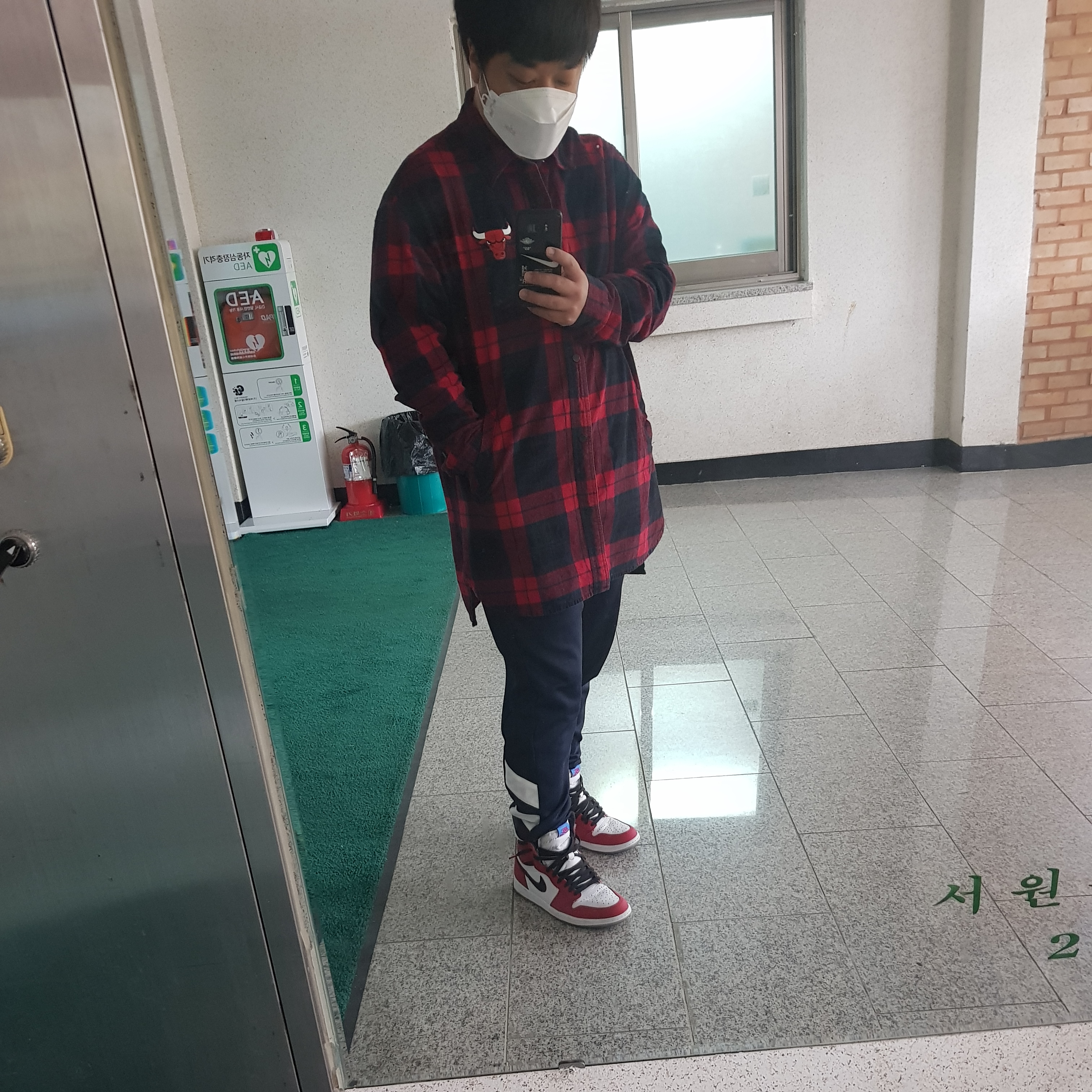 Jordan 1 Retro High Spider-Man Origin Story 착용 스타일