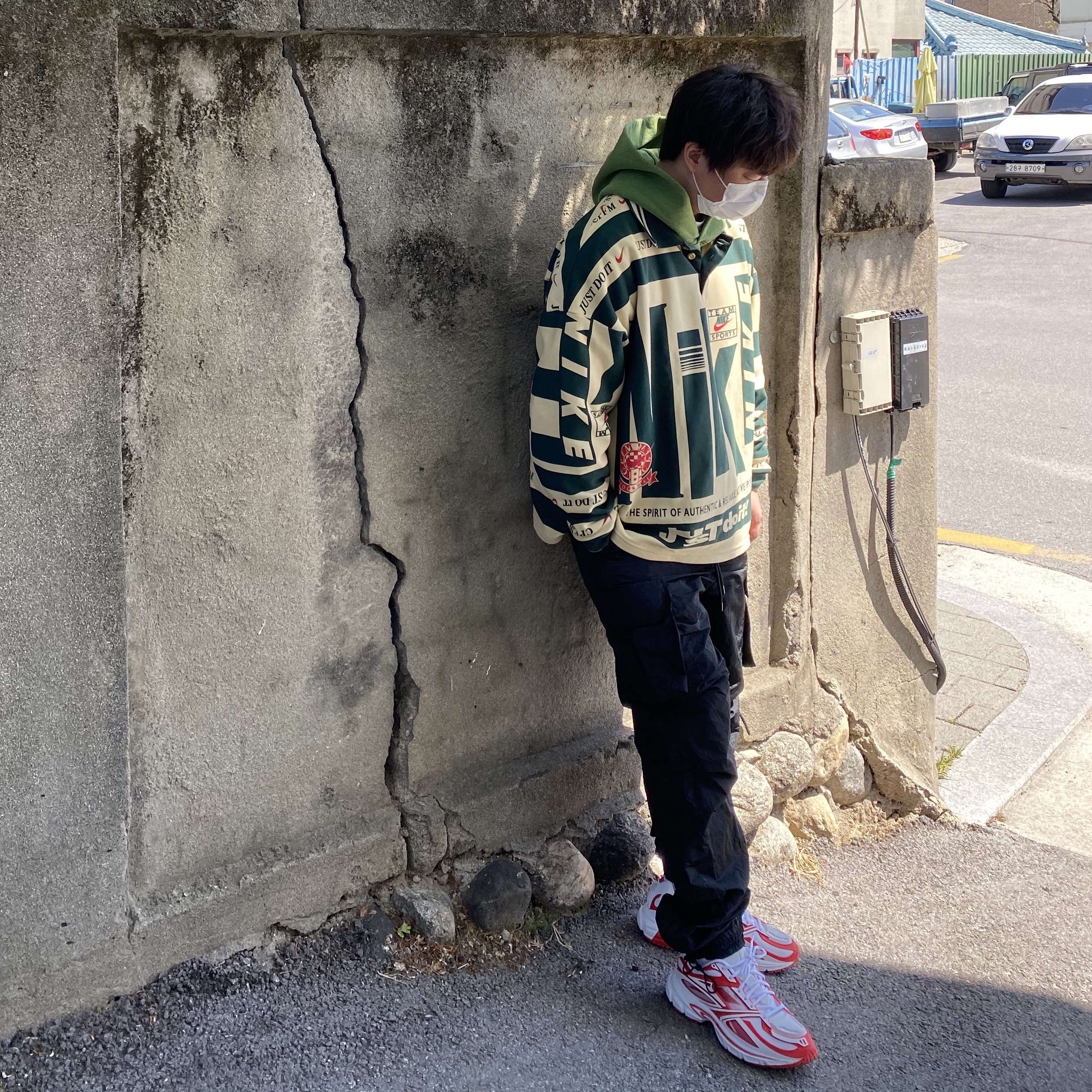 Nike x Cactus Plant Flea Market Long Sleeve Polo Natural - US/EU, Reebok x Kanghyuk Premier Road Modern White Red  착용 스타일 - 1