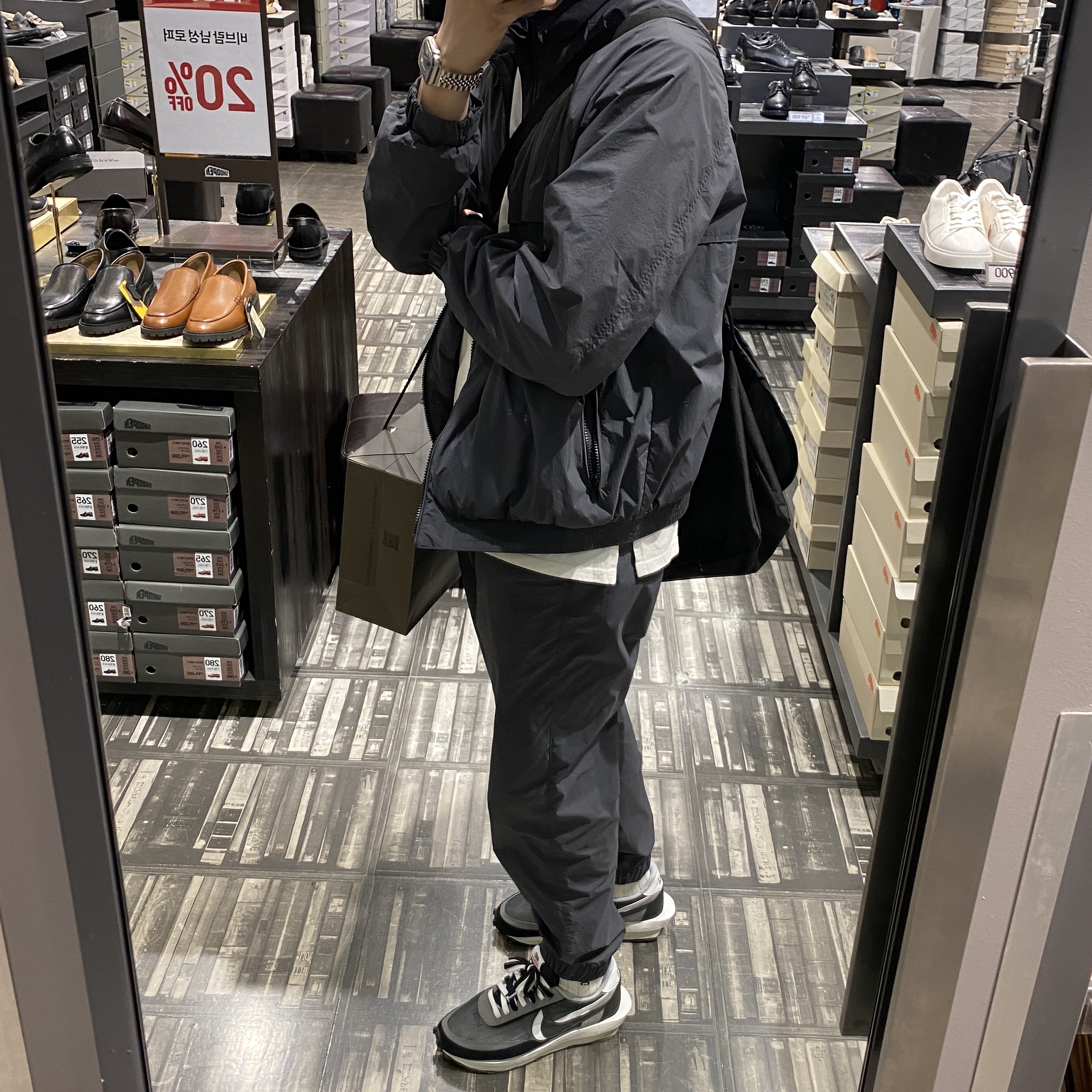 Nike x Sacai LDWaffle Black 착용 스타일