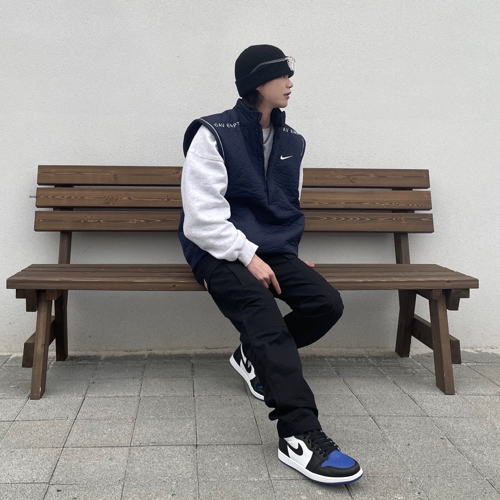 Nike x Cav Empt Vest Navy, Jordan 1 Retro High OG Royal Toe 착용 스타일