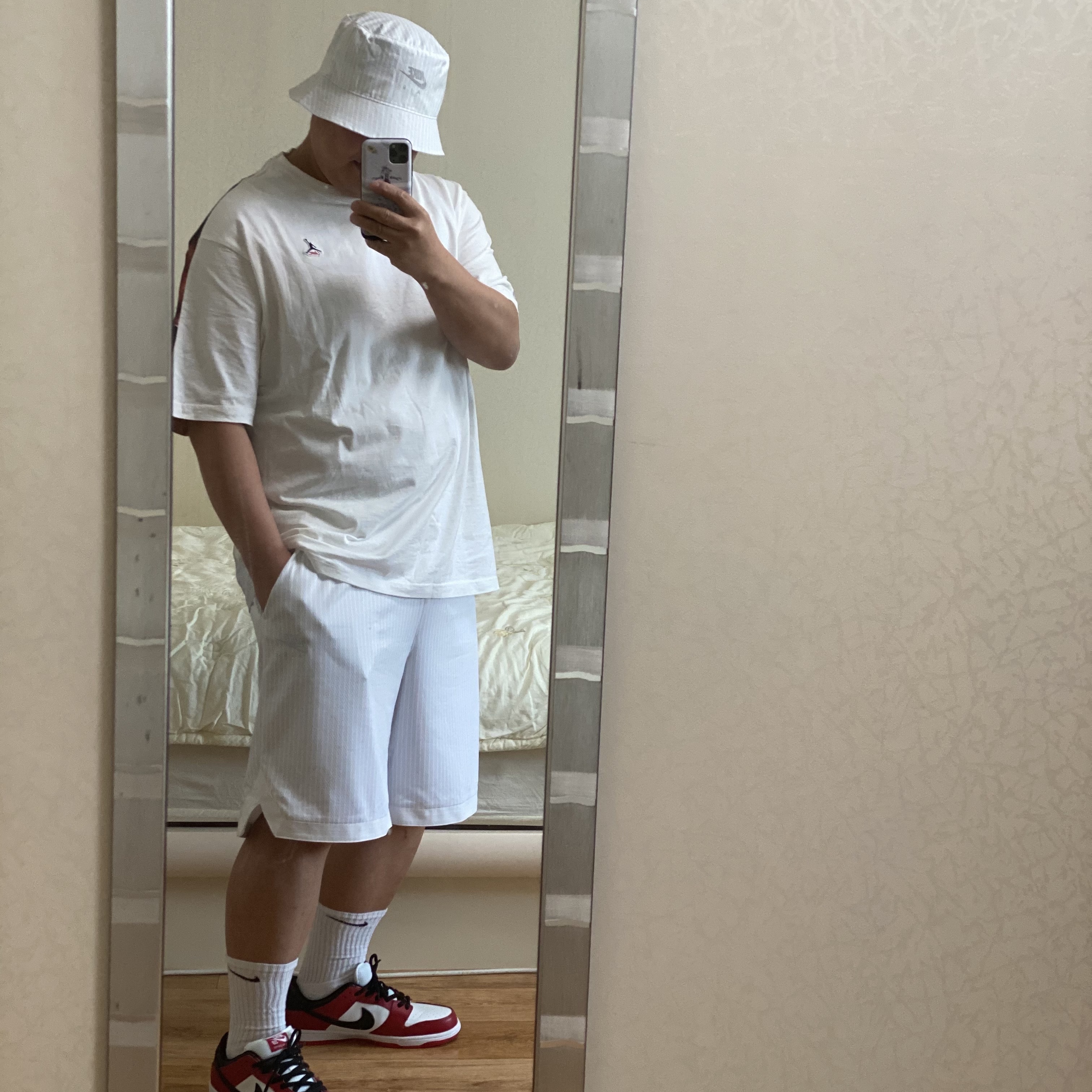 Nike x Kim Jones Mesh Shorts White - US/EU, Nike x Kim Jones Bucket Hat White 착용 스타일 - 1