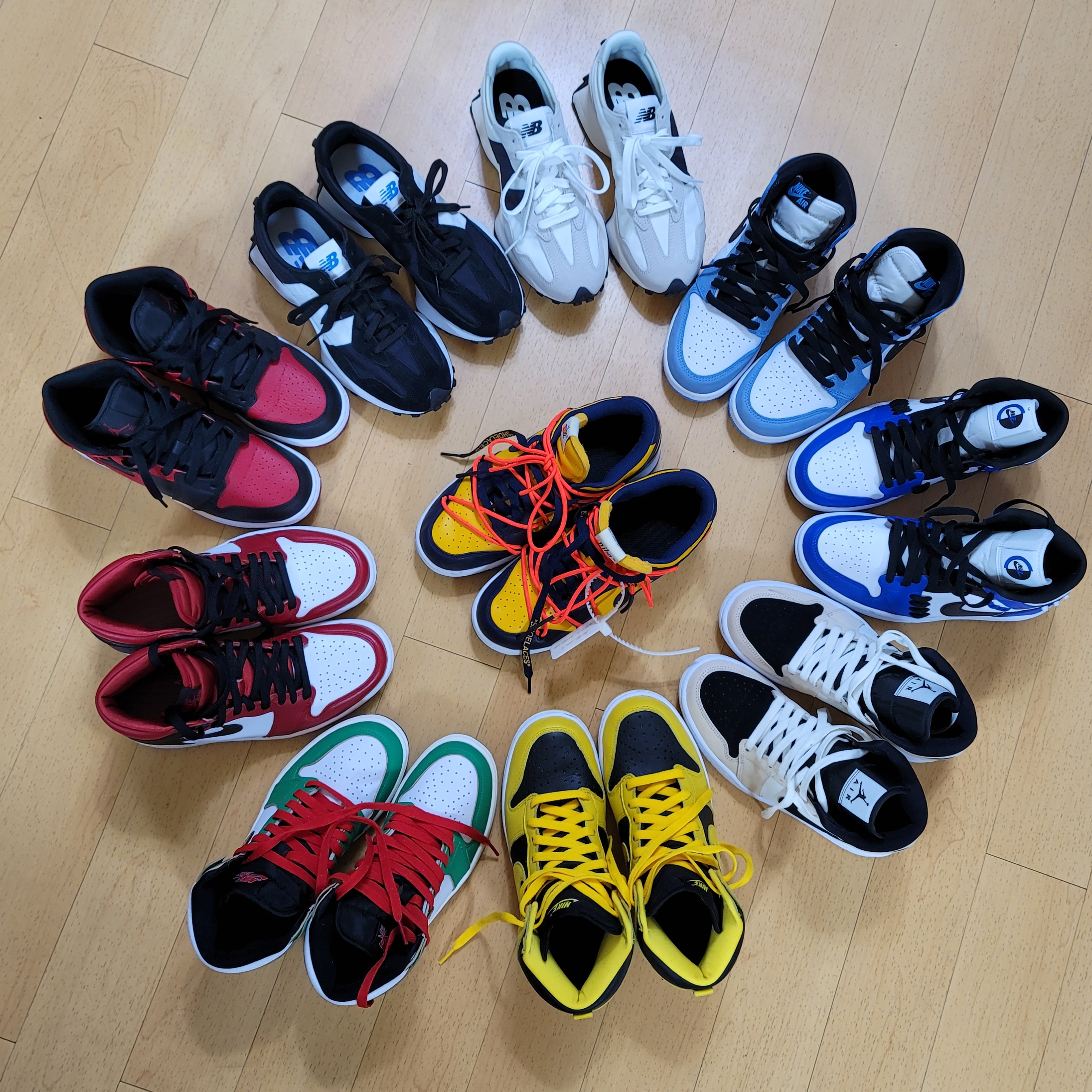 (GS) Jordan 1 Mid Bred Banned 2020, (GS) Jordan 1 Retro High OG University Blue 착용 스타일