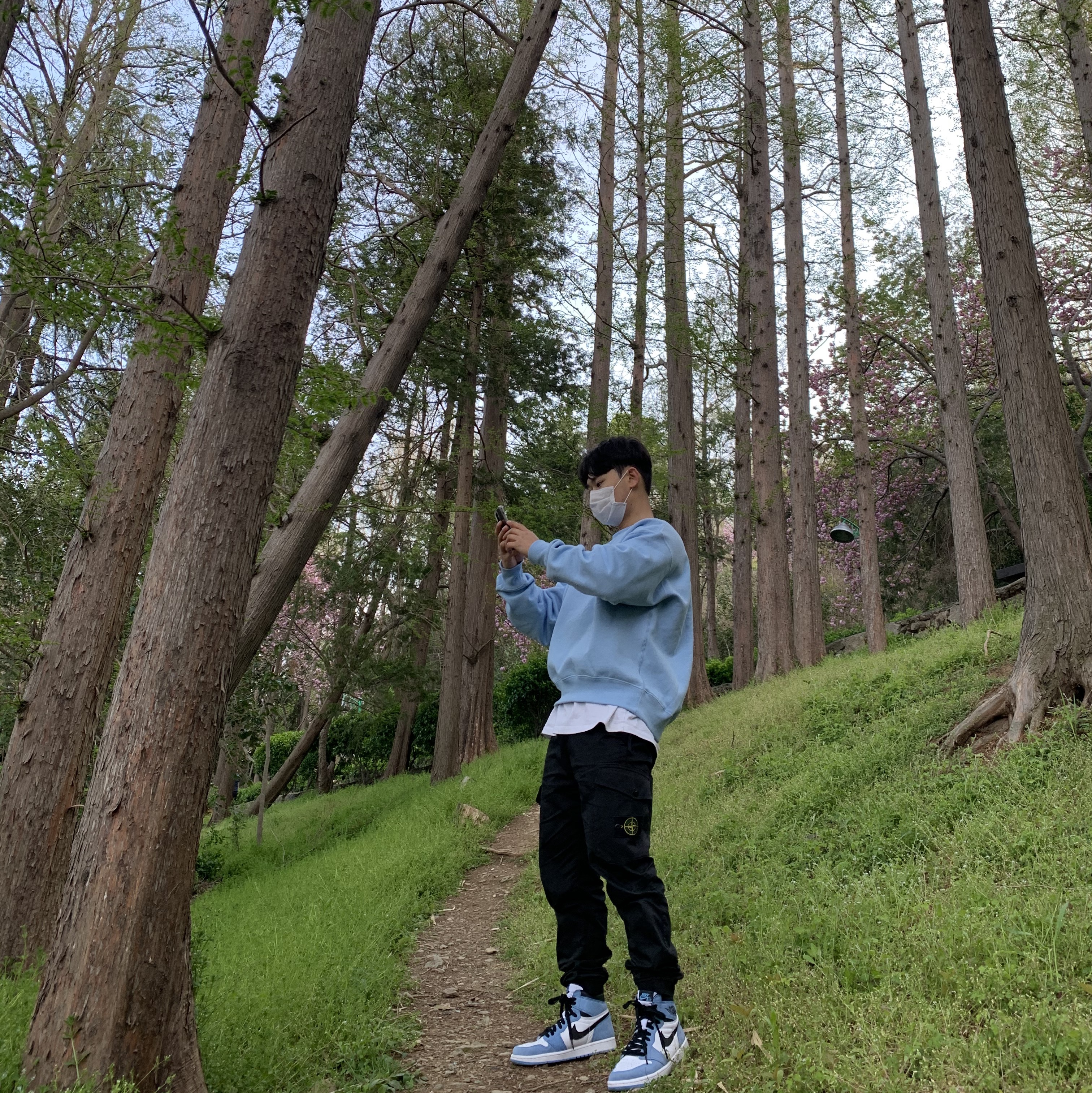 Nike NRG Solo Swoosh Crew Fleece Psychic Blue - Asia, Jordan 1 Retro High OG University Blue 착용 스타일 - 1