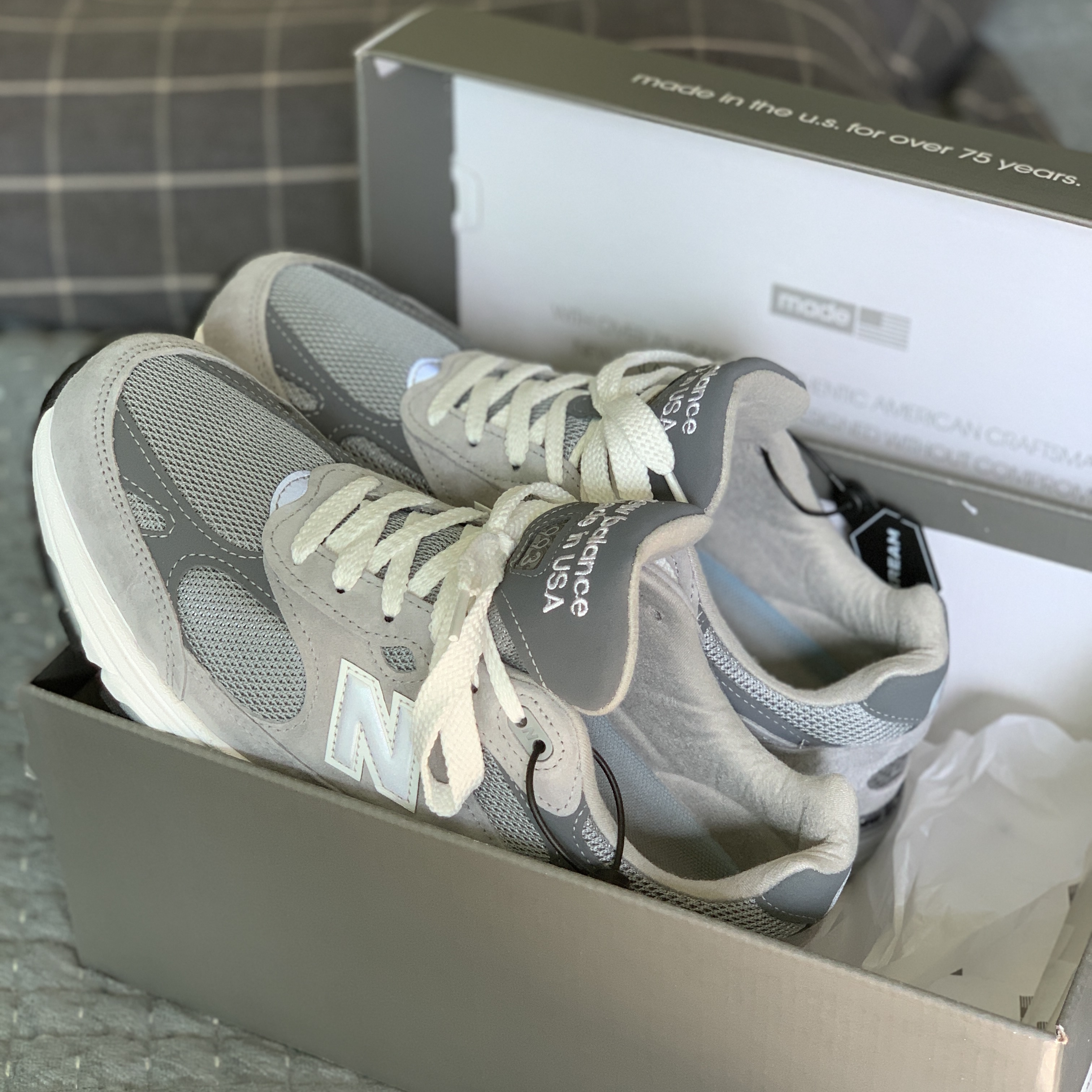New Balance 993 Made in USA Grey - D Standard, (W) New Balance 993 Made in USA Grey - B Standard 착용 스타일 - 1