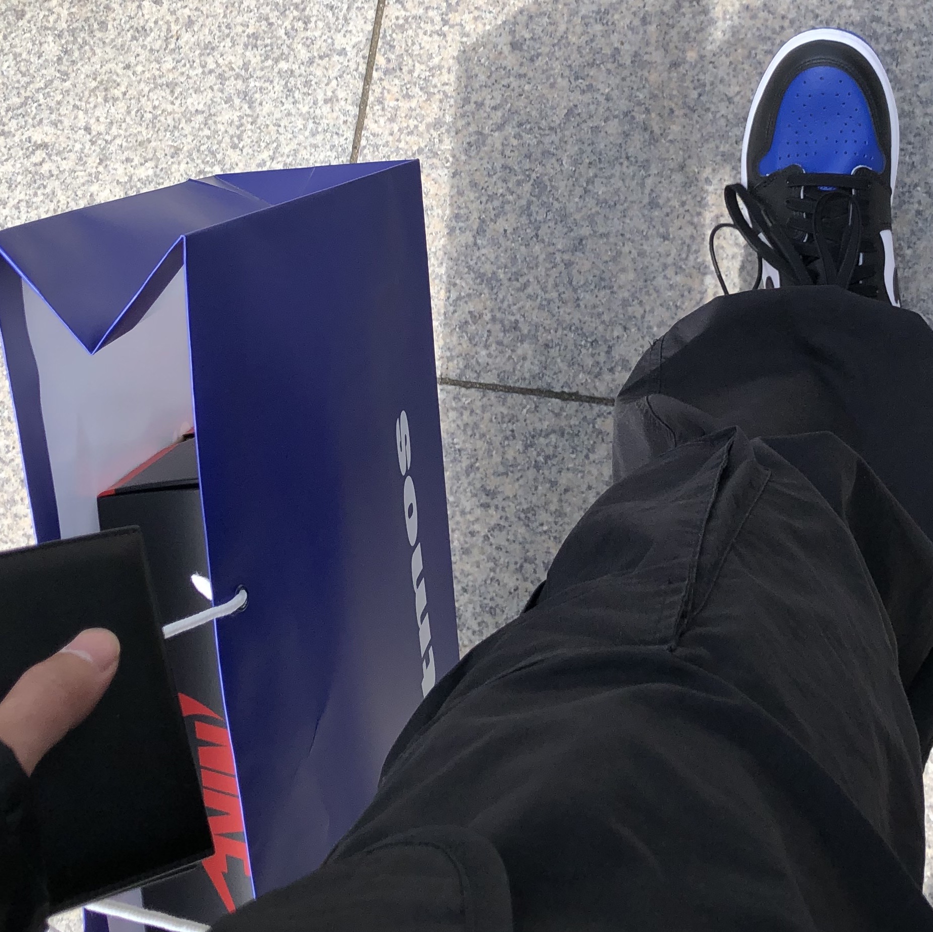 Jordan 1 Retro High OG Royal Toe, Jordan 1 Retro High OG Hyper Royal 착용 스타일