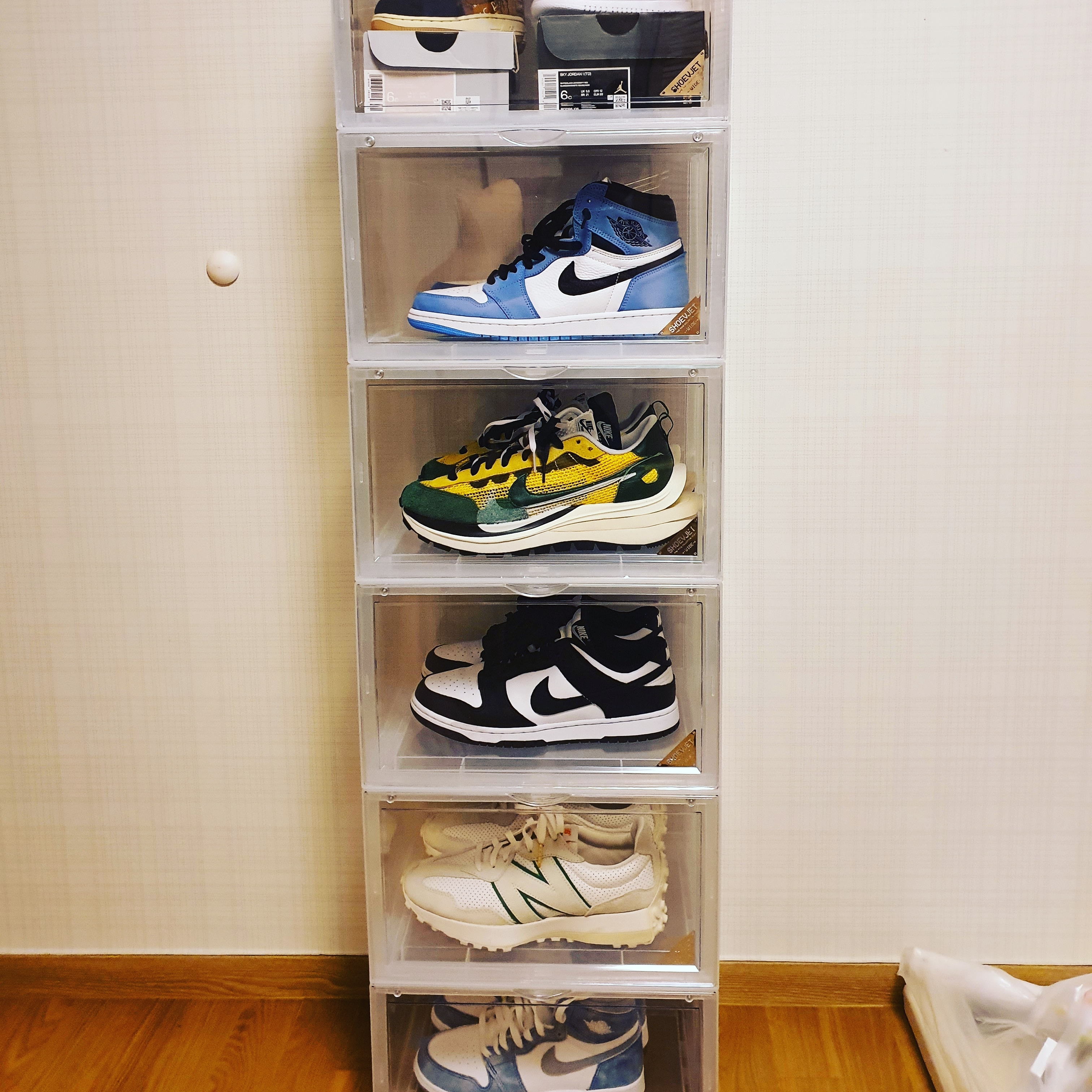 (GS) Jordan 1 Retro High OG Hyper Royal, New Balance x Casablanca 327 Idealist Off White Green 착용 스타일