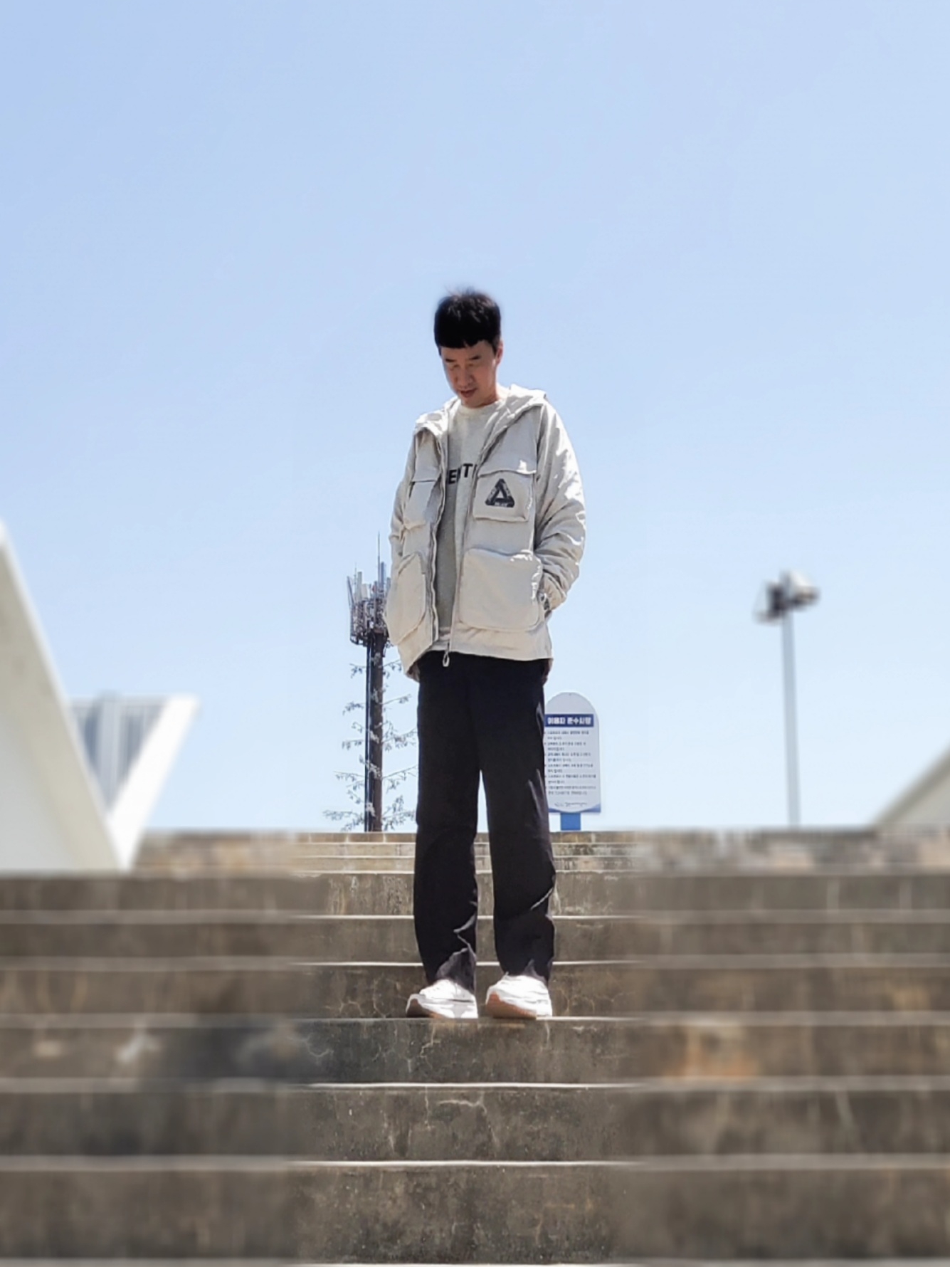 Palace Pal Is Ace Jacket Stone - 21SS, Essentials 3D Silicon Applique Crewneck Oatmeal/Oatmeal Heather/Light Heather Oatmeal 2020 착용 스타일 - 1