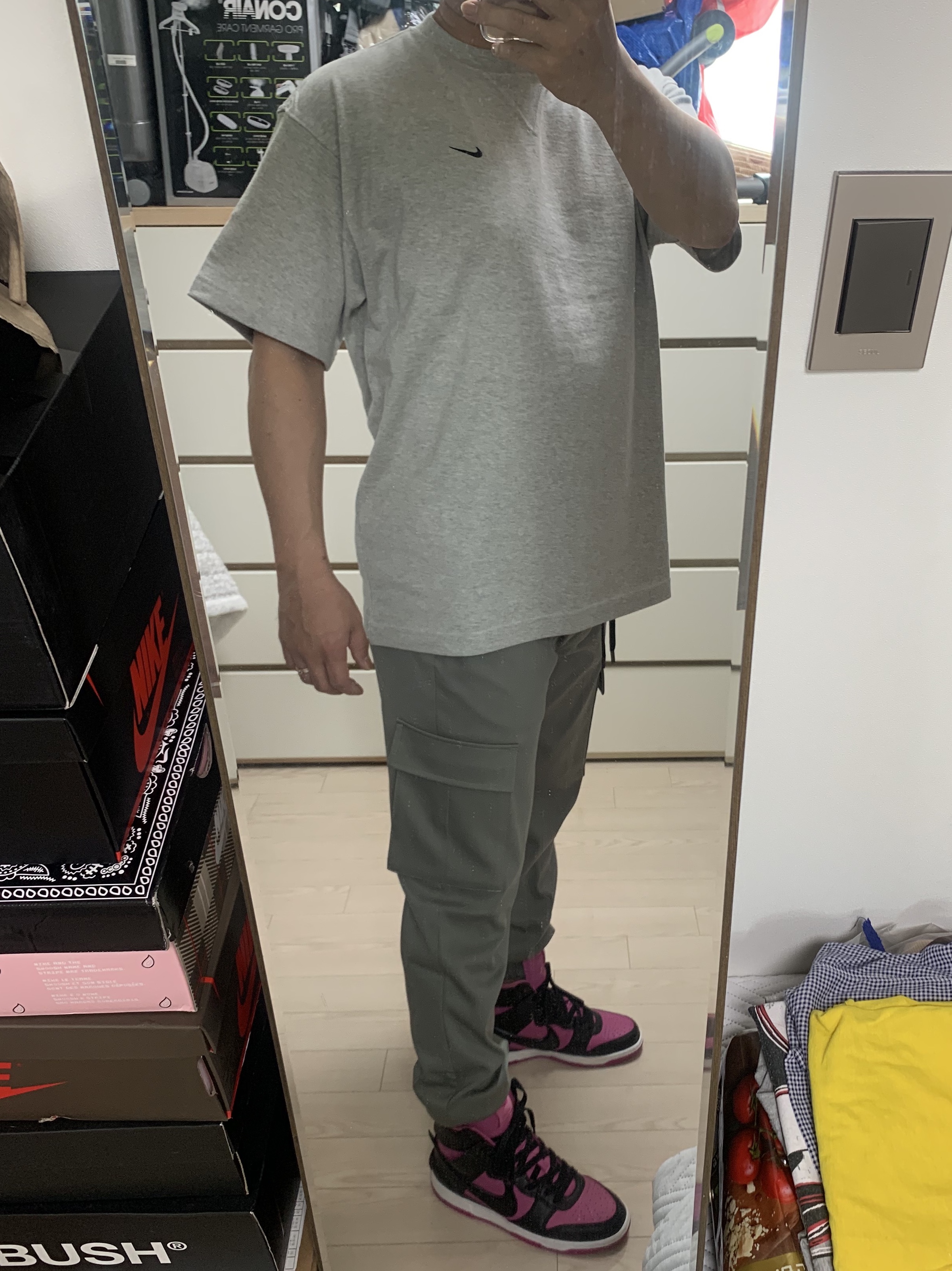 Nike x Kim Jones Oversized T-Shirt Grey Heather - US/EU, Nike x Ambush Dunk High Cosmic Fuchsia 착용 스타일 - 3