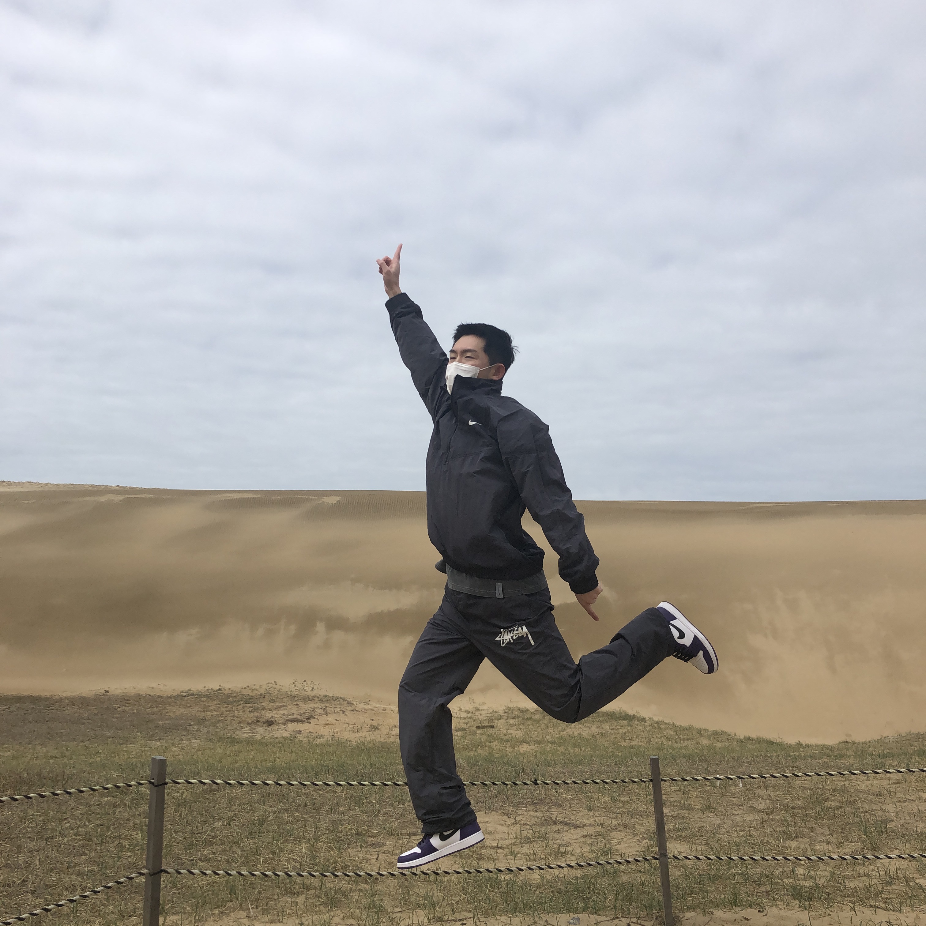 Nike x Stussy Windrunner Jacket Off Noir, Nike x Stussy Beach Pants Off Noir 착용 스타일 - 5