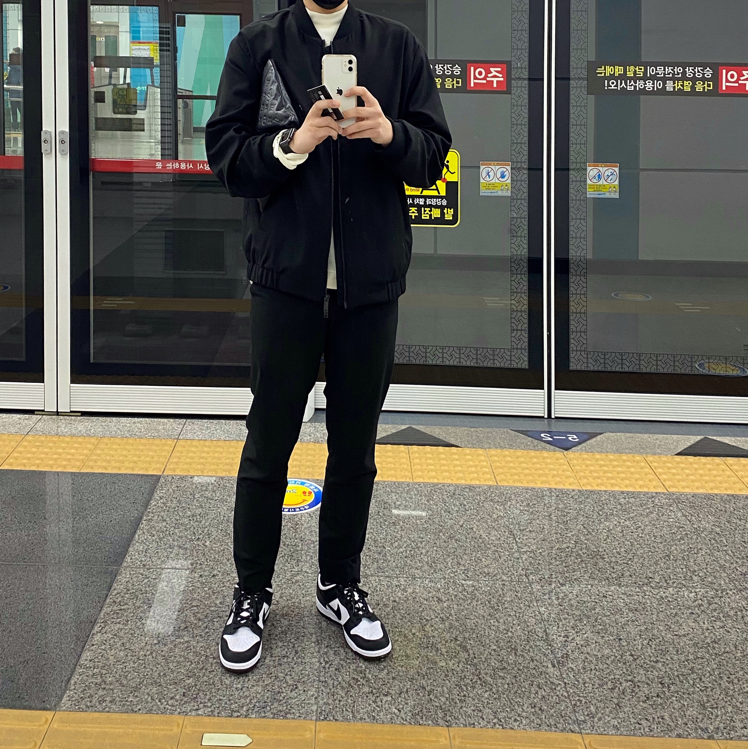 Nike Dunk Low Retro Black 착용 스타일