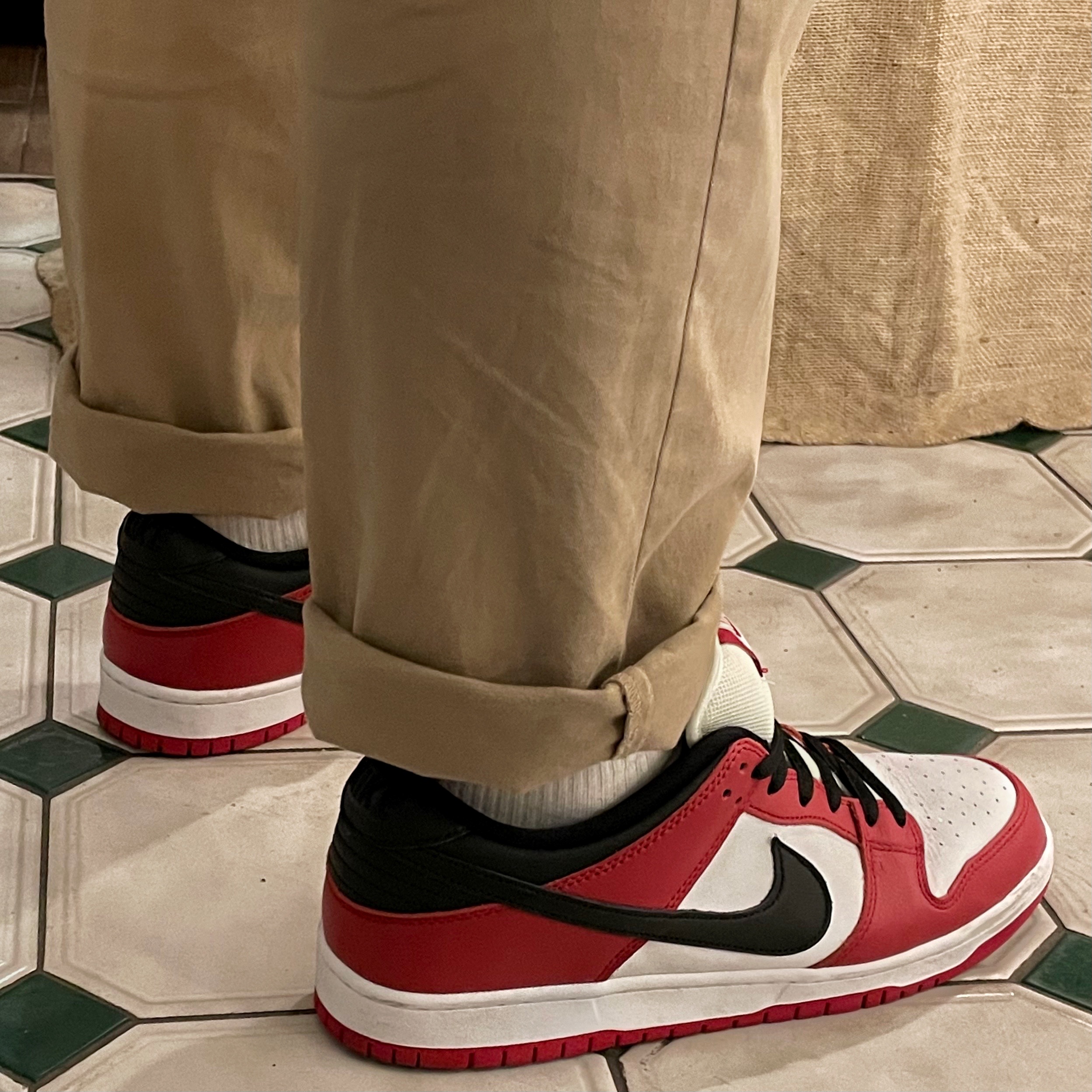 Nike SB Dunk Low Pro Chicago 착용 스타일