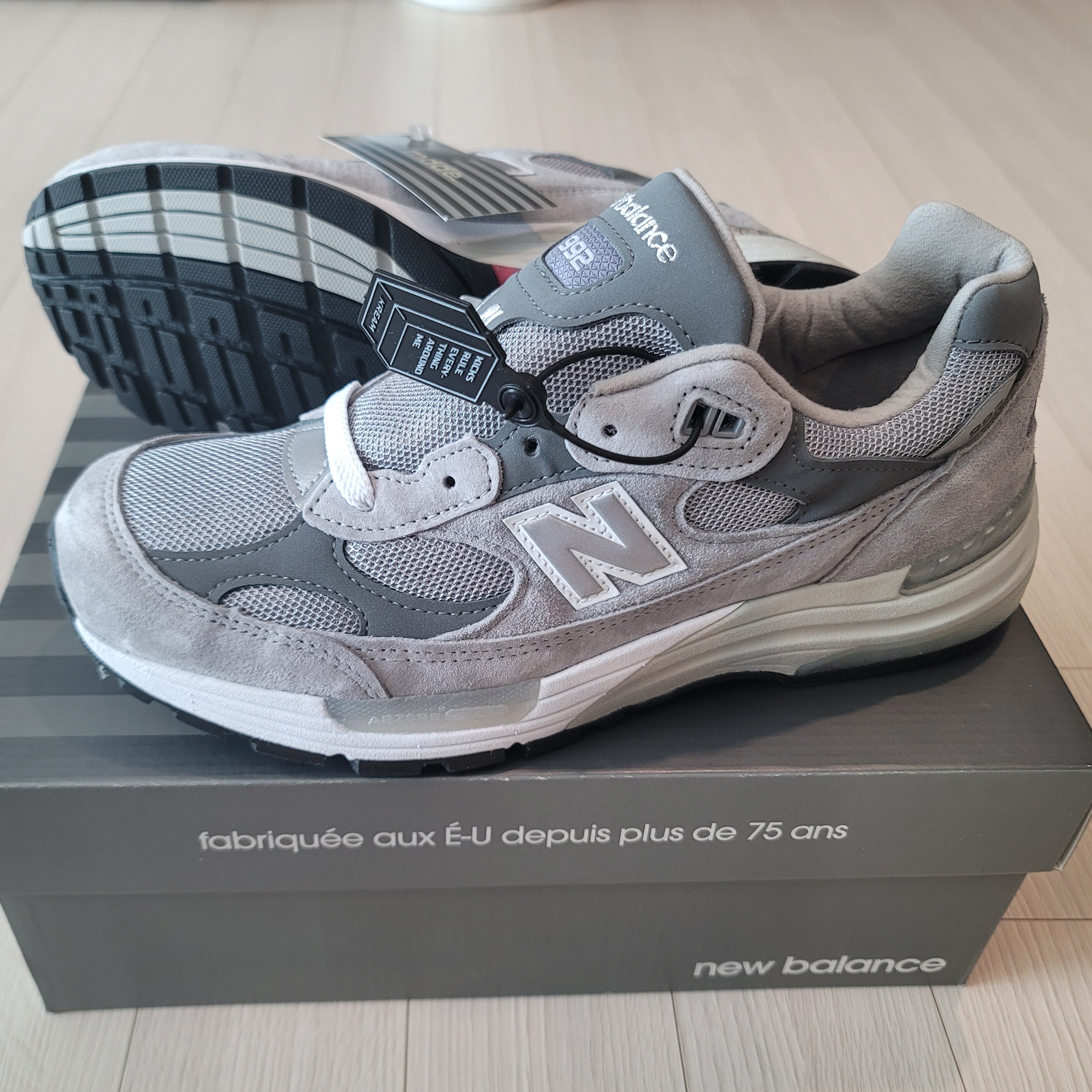 New Balance 992 Made in USA Grey - D Standard 착용 스타일 - 2