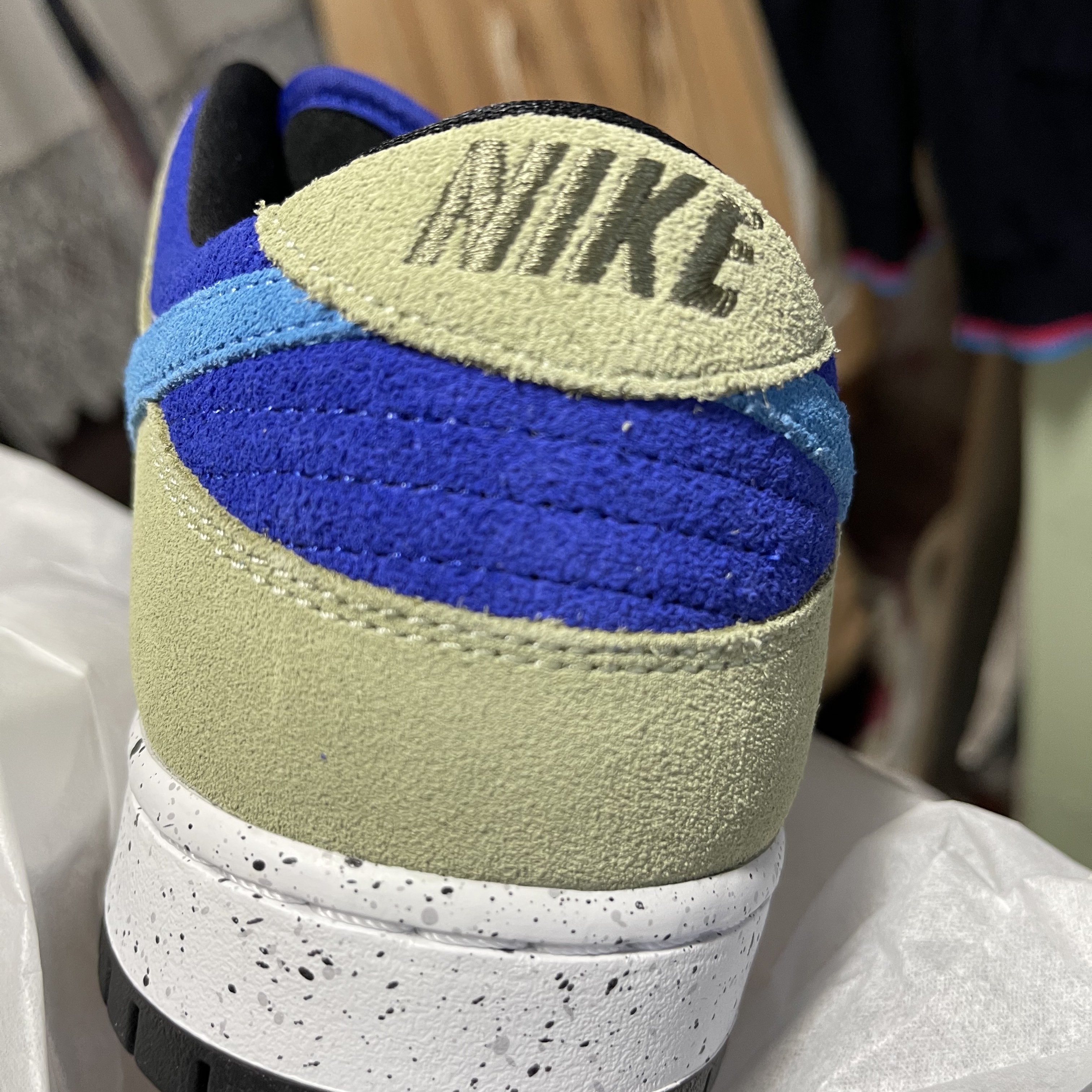 Nike SB Dunk Low Pro Celadon, Jordan 1 Retro High OG Defiant SB LA to Chicago 착용 스타일 - 2