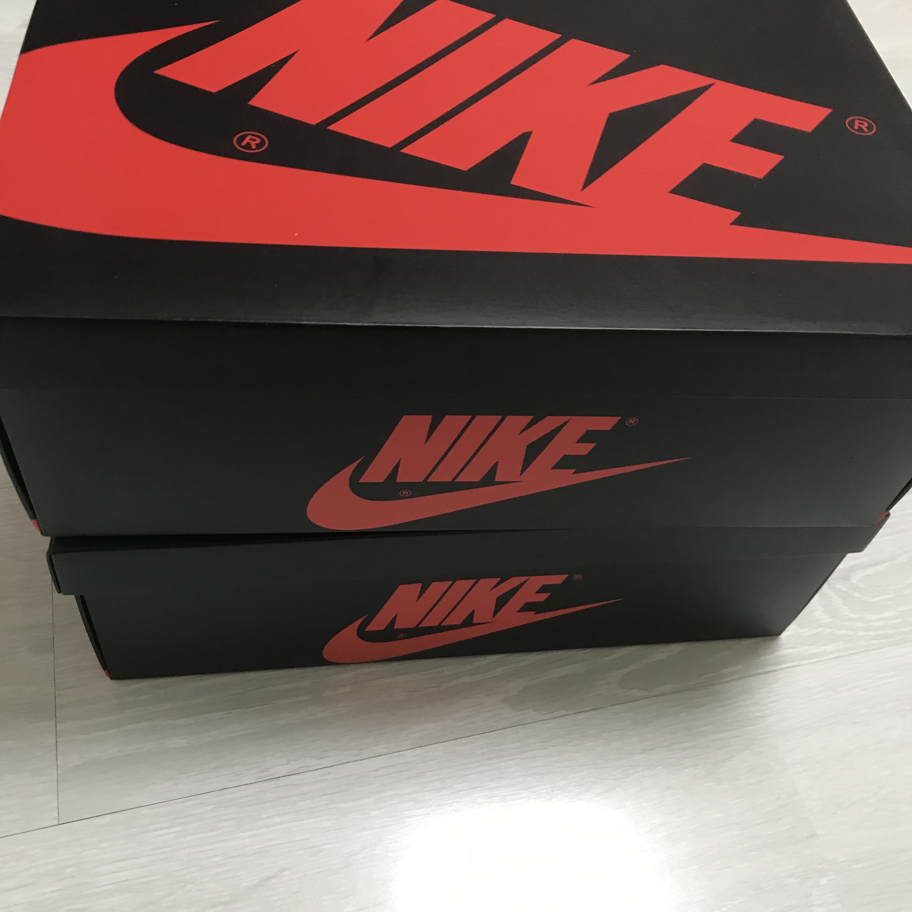 Jordan 1 Retro High OG Hyper Royal 착용 스타일 - 3