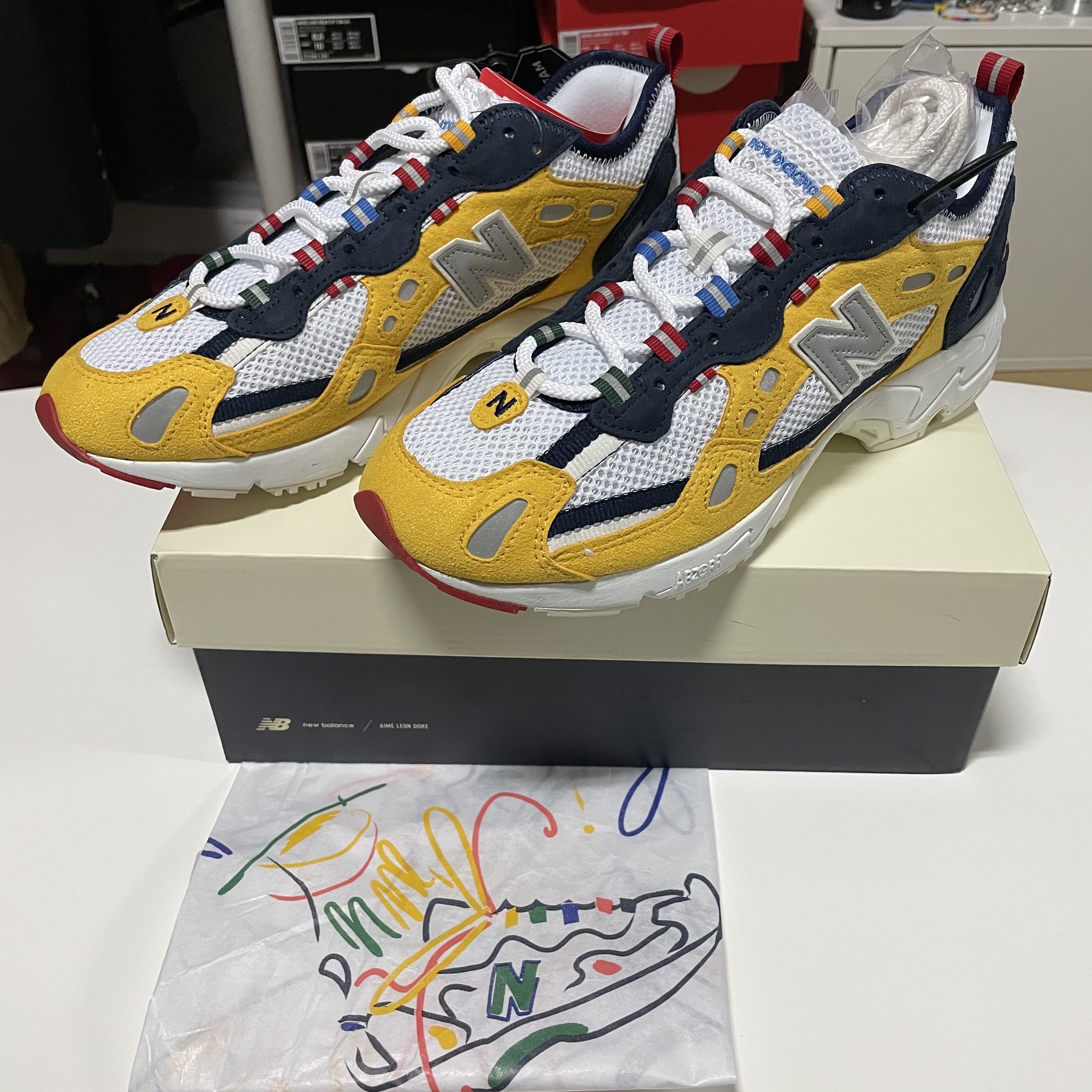 New Balance x Aime Leon Dore 827 Abzorb Yellow 착용 스타일