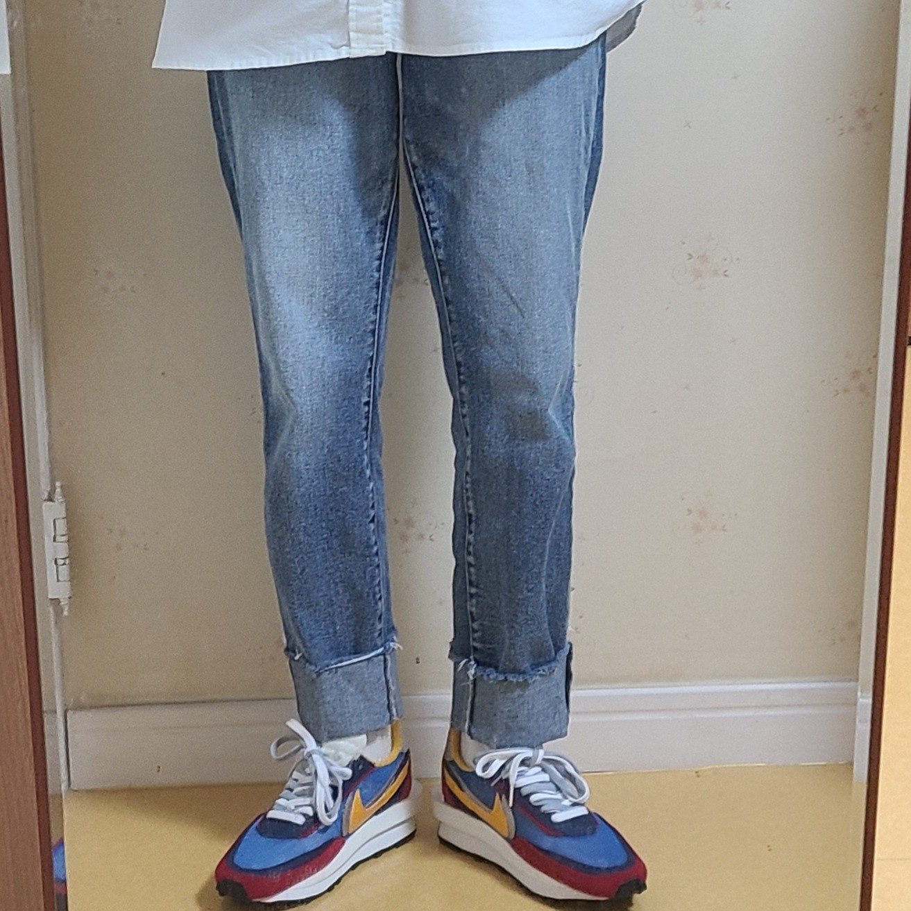 Nike x Sacai LDWaffle Blue Multi 착용 스타일 - 2
