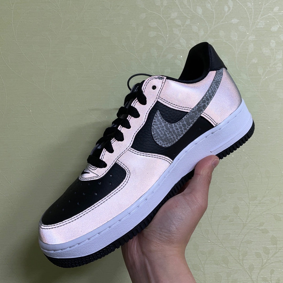 Nike Air Force 1 Low Retro Cocoa Snake 2018, Nike Air Force 1 B Silver Snake 착용 스타일 - 3