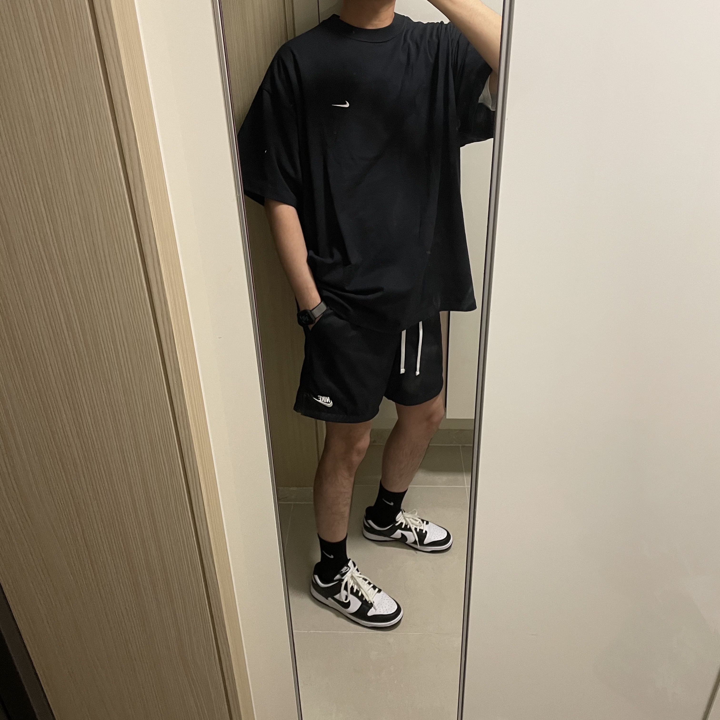 Nike NRG Solo Swoosh T-Shirt Black - US/EU, Nike Dunk Low Retro Black 착용 스타일