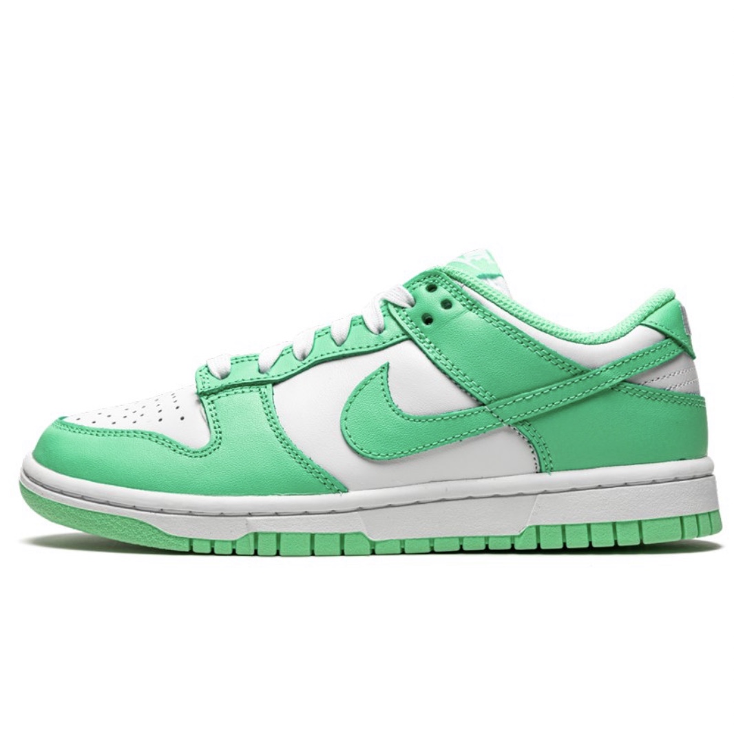 (W) Nike Dunk Low Green Glow 착용 스타일 - 2