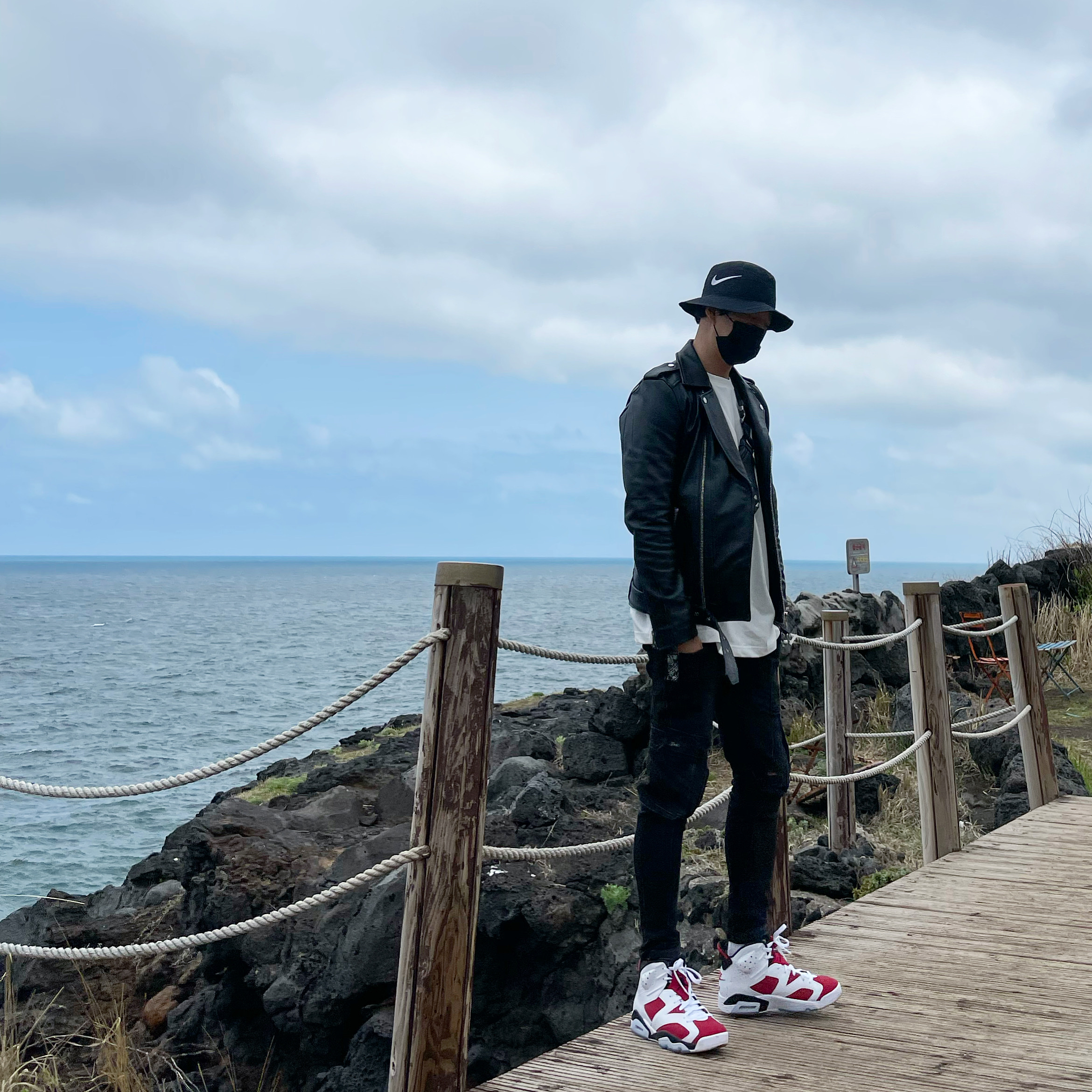 Jordan 6 Retro Carmine 2021, Nike x Stussy Bucket Hat Black 착용 스타일