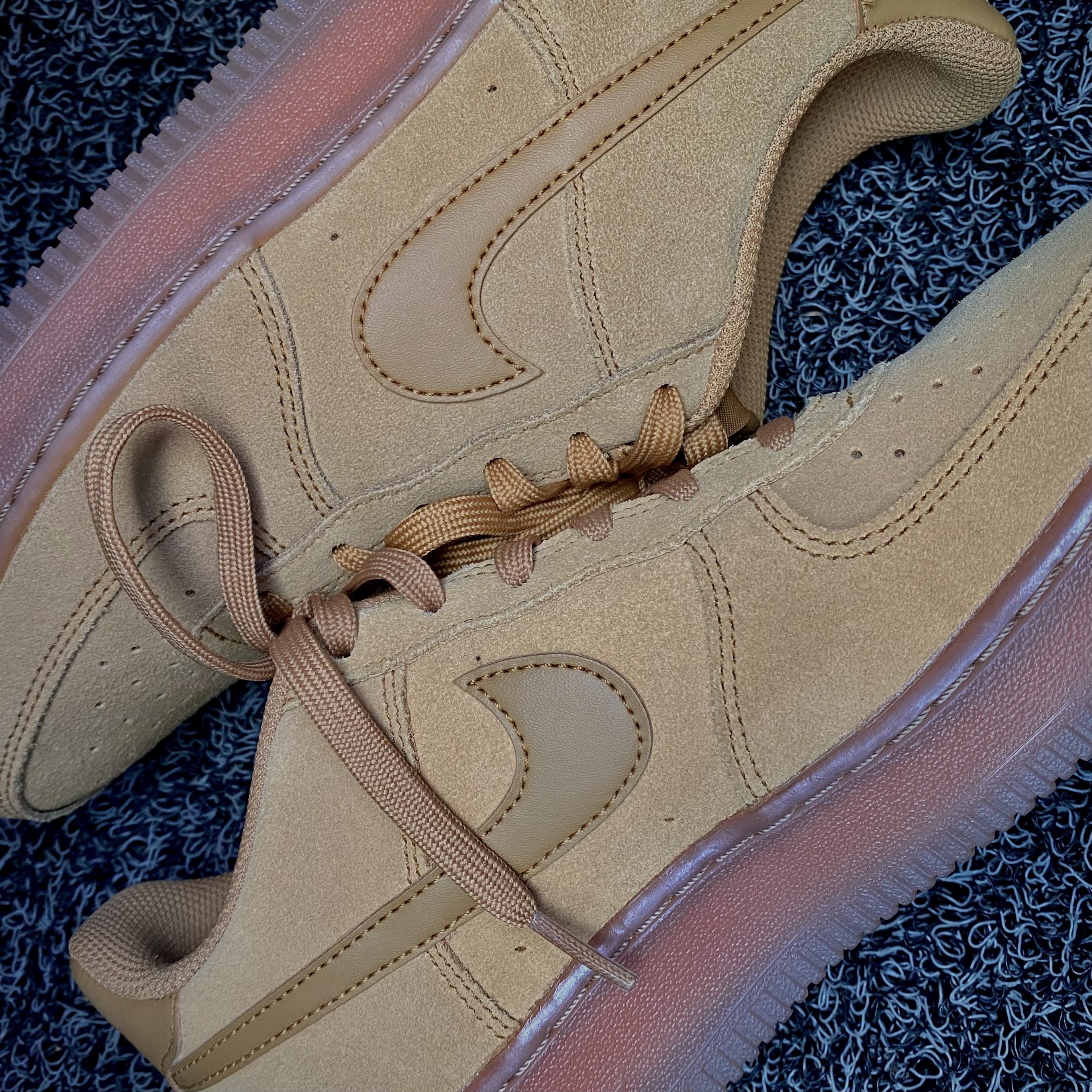 Nike Air Force 1 '07 WB Flax 착용 스타일