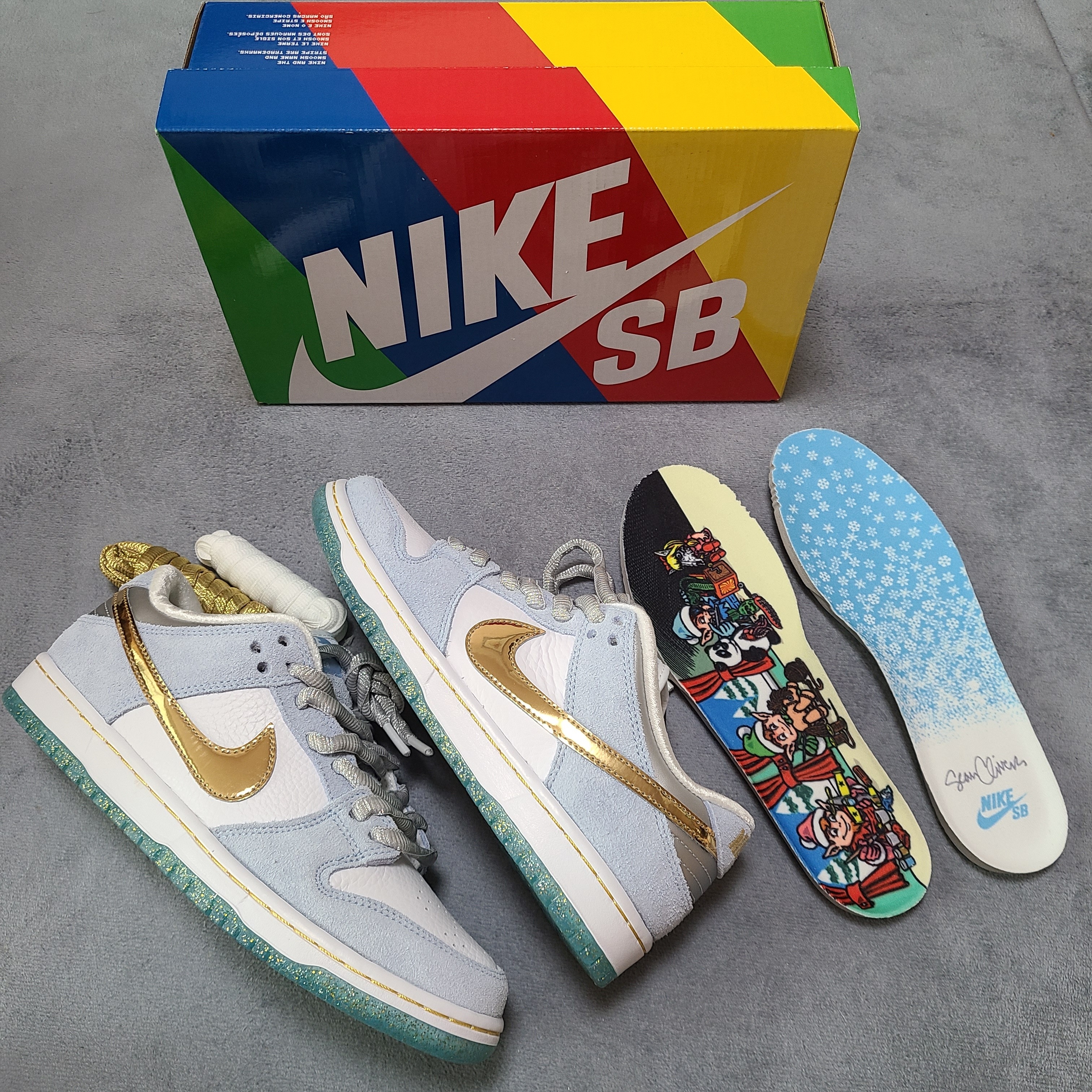 Nike x Sean Cliver SB Dunk Low Holiday Special 착용 스타일 - 2